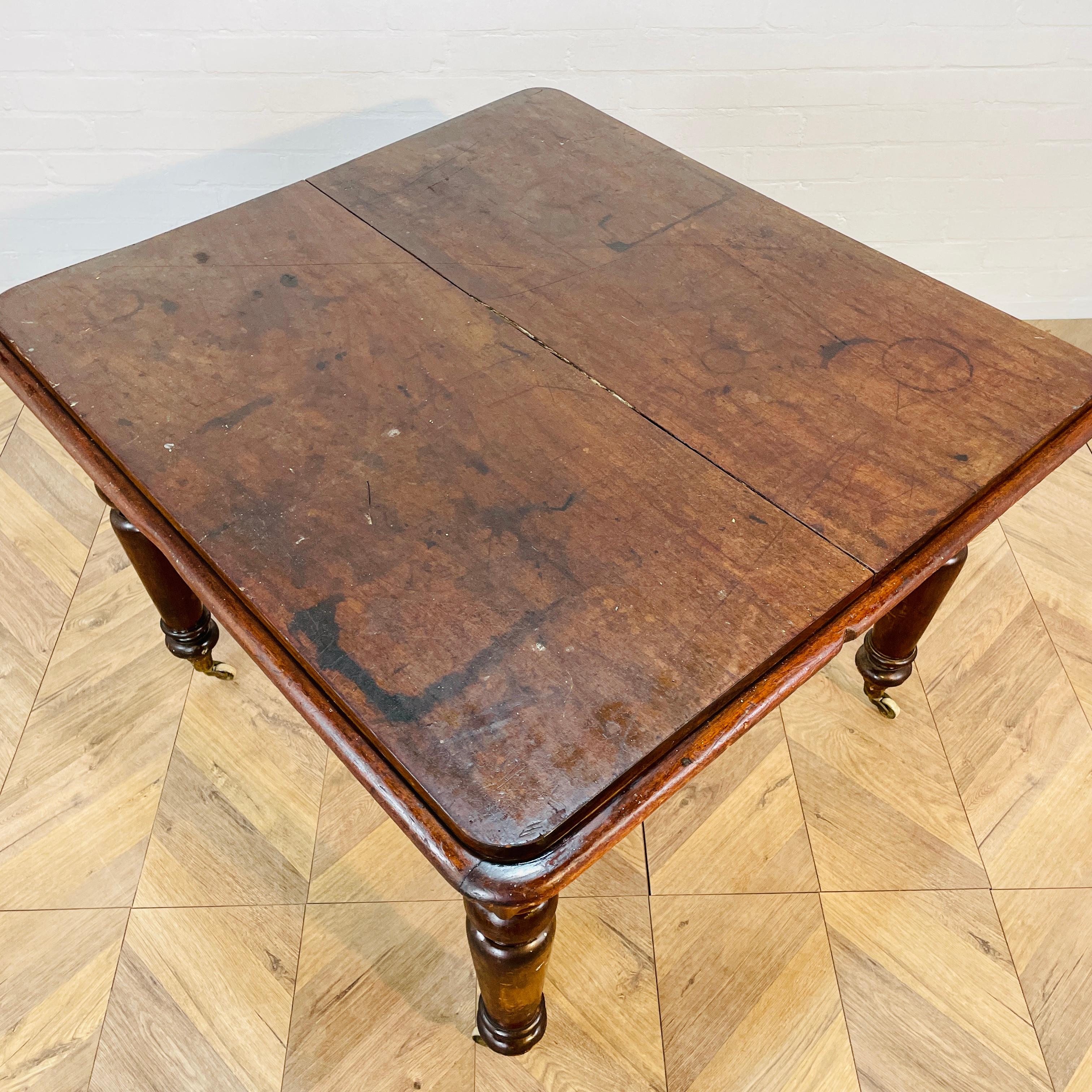 British English Victorian Mahogany Square Dining Table on Brass Castors For Sale