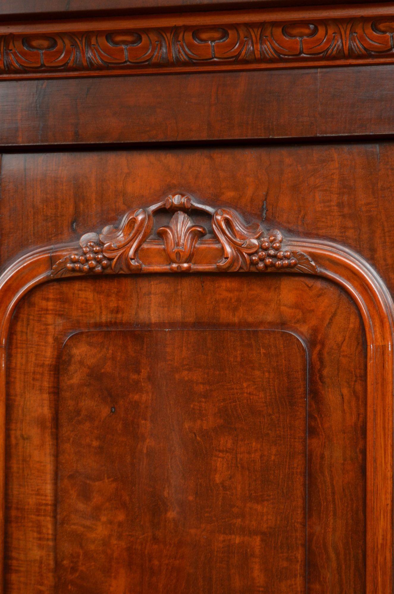 English Victorian Mahogany Two Door Wardrobe In Good Condition In Whaley Bridge, GB