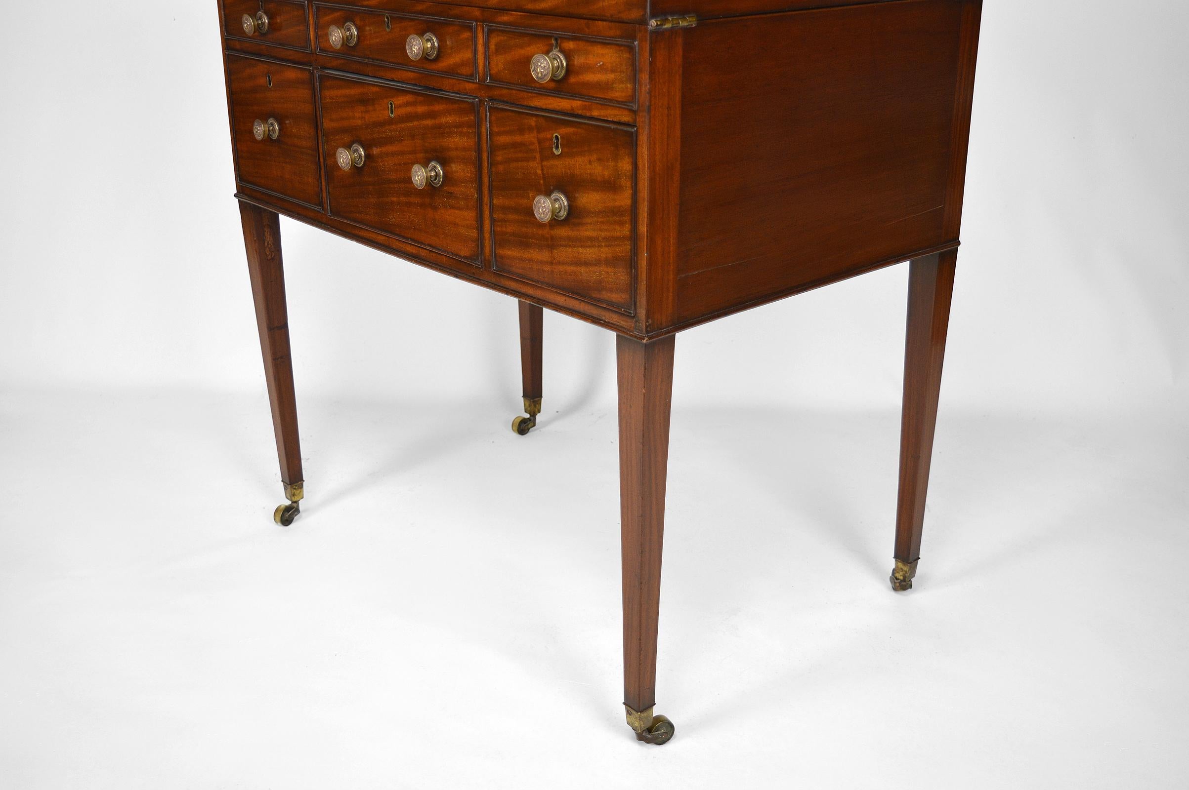 English Victorian Mahogany Vanity / Coiffeuse Dressing Table, 19th Century 11