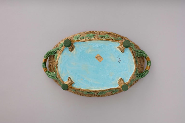 English Victorian Majolica Game Pie Dish Made by Minton & Co. For Sale 4