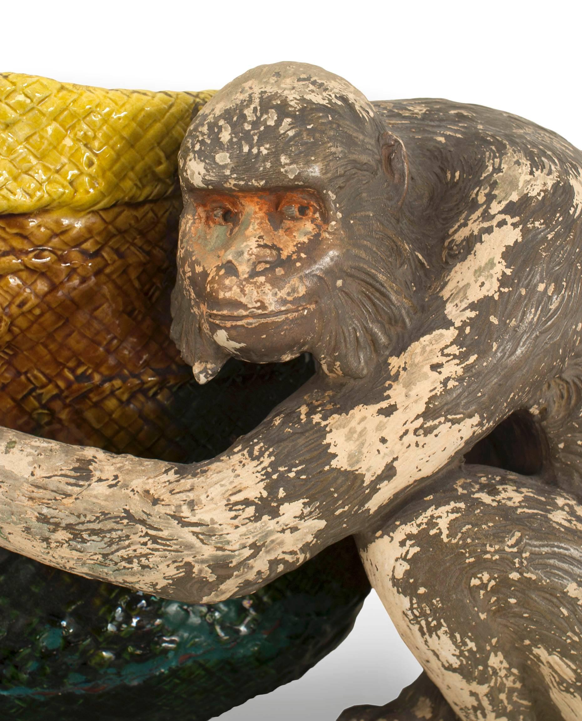 XIXe siècle Pot singe victorien anglais en porcelaine majolique en vente