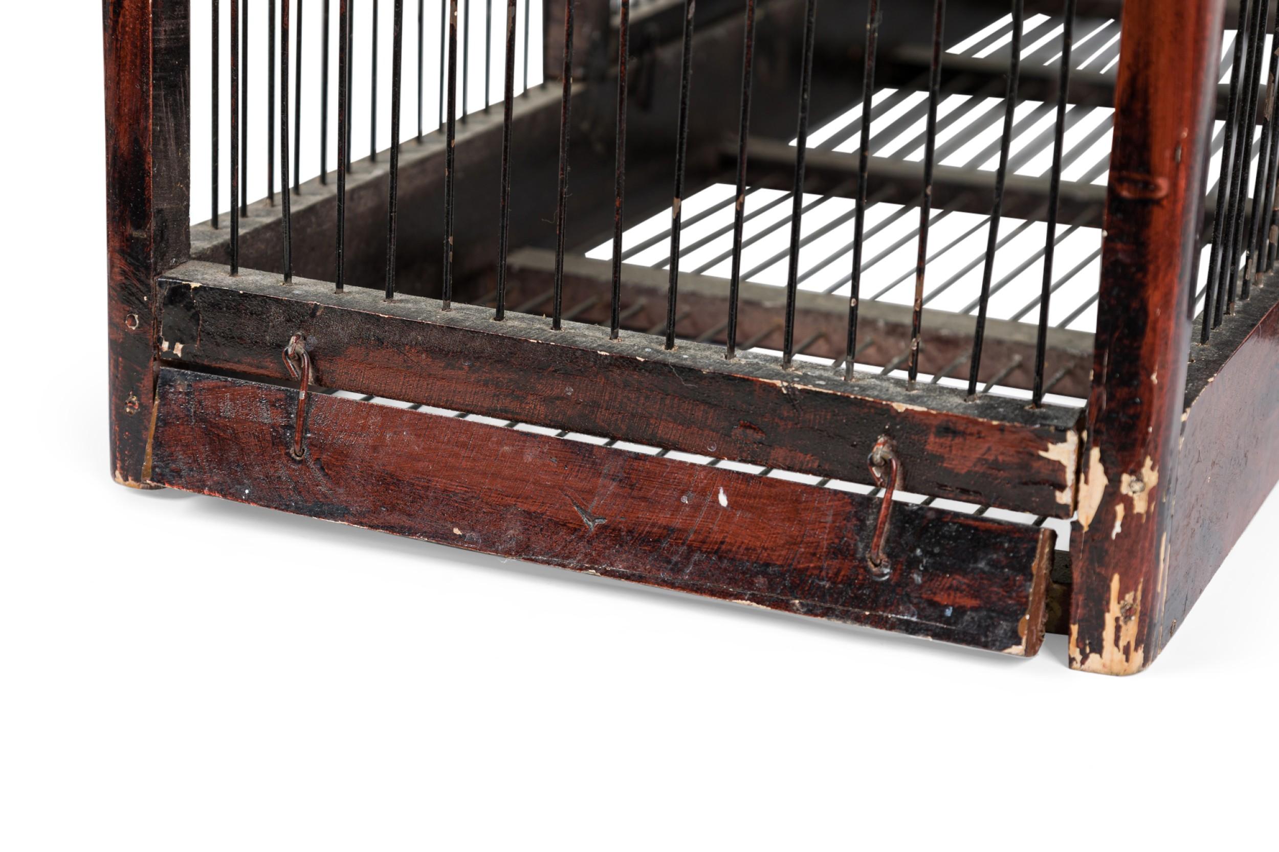 Jaula Victoriana Inglesa de Madera y Metal en venta 2