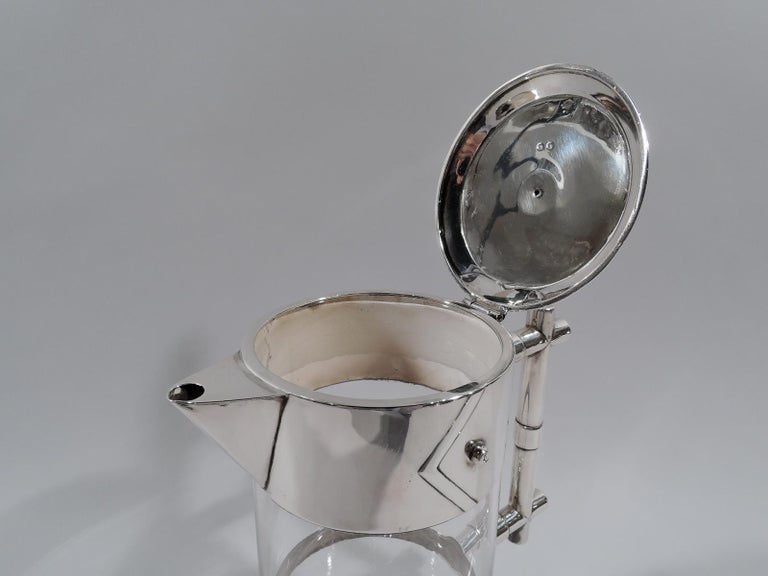 English Victorian Modern Sterling Silver Decanter in Christopher Dresser Style In Excellent Condition For Sale In New York, NY