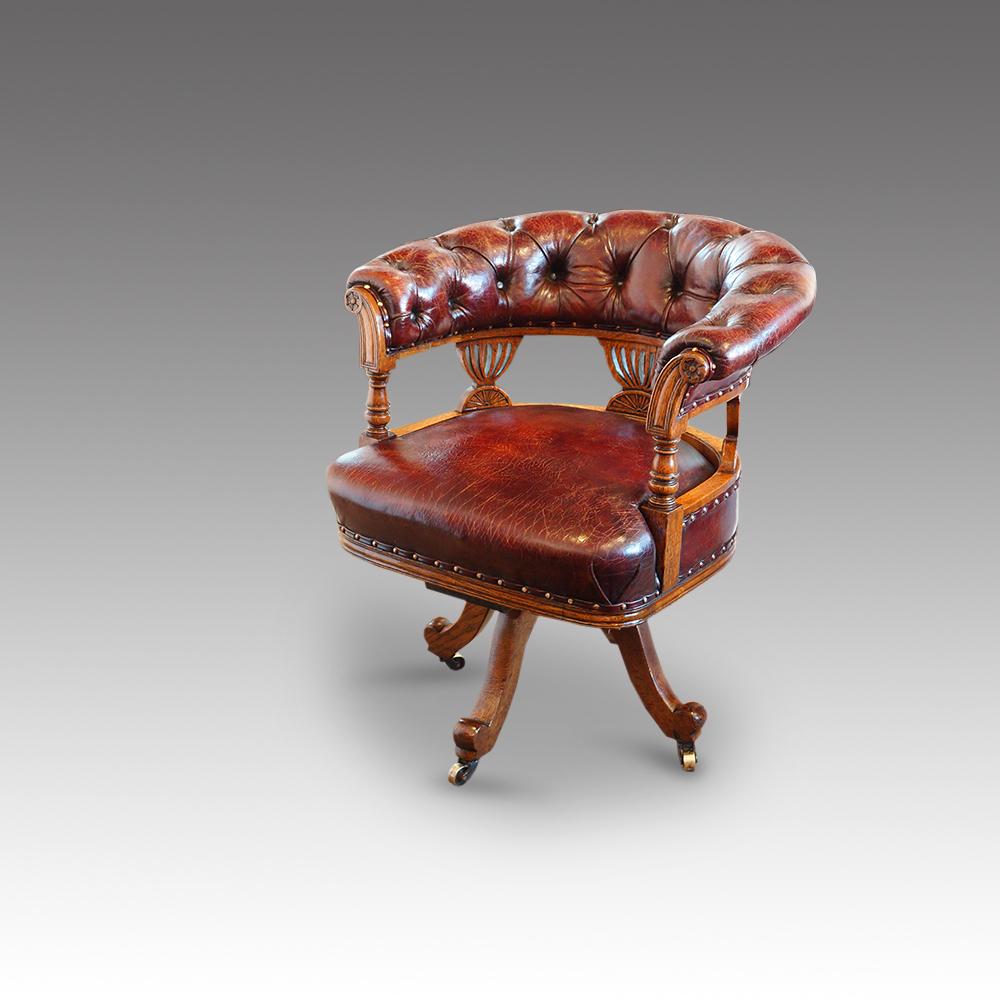 English Victorian Oak Leather Deep Buttoned Swivel Desk Office Chair, circa 1880 1