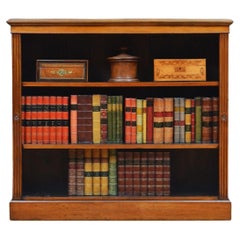 Bibliothèque ouverte victorienne anglaise en noyer