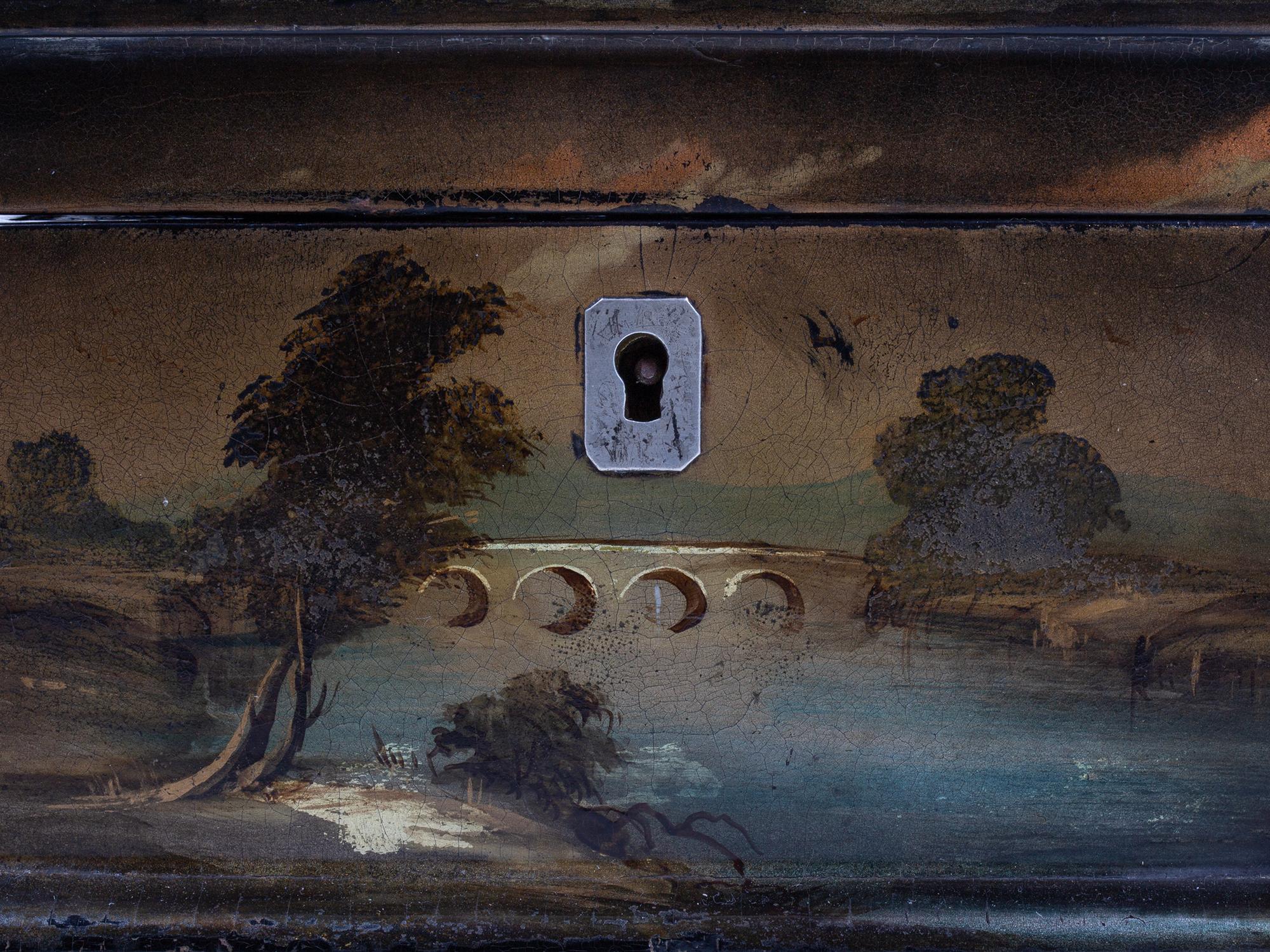 Boîte à thé victorienne en papier mâché en vente 2