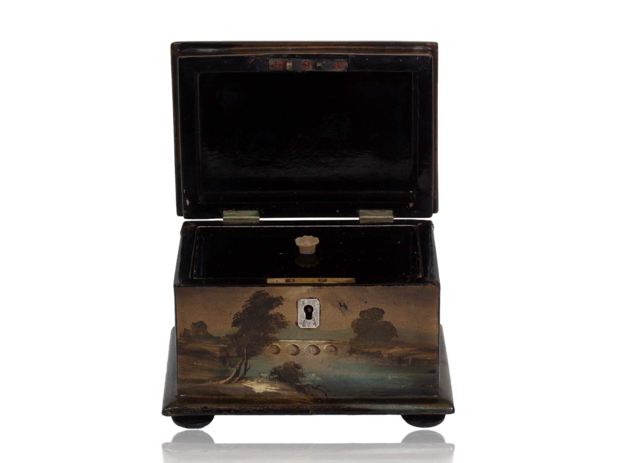 Boîte à thé victorienne en papier mâché en vente 6