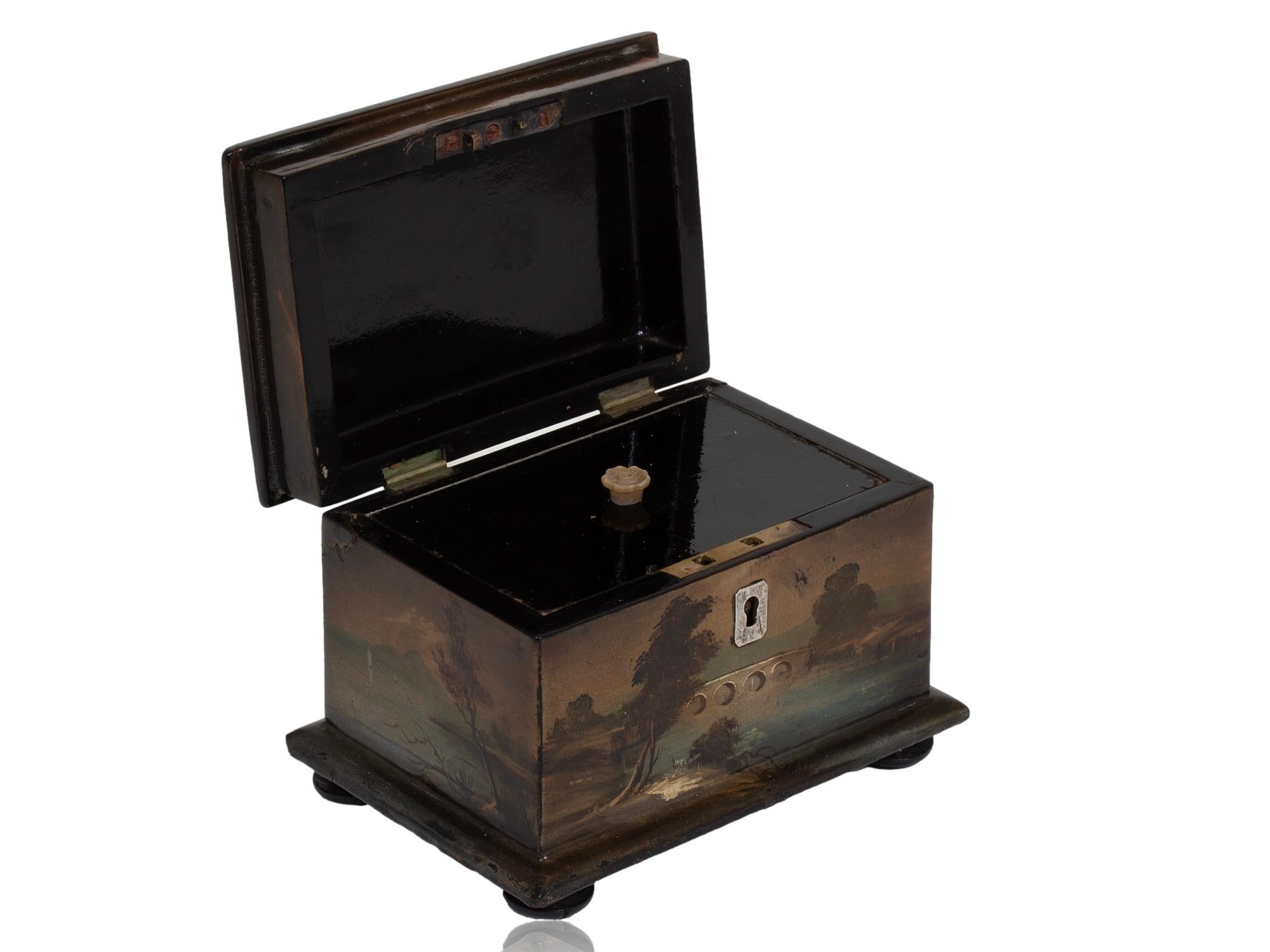 Boîte à thé victorienne en papier mâché en vente 7