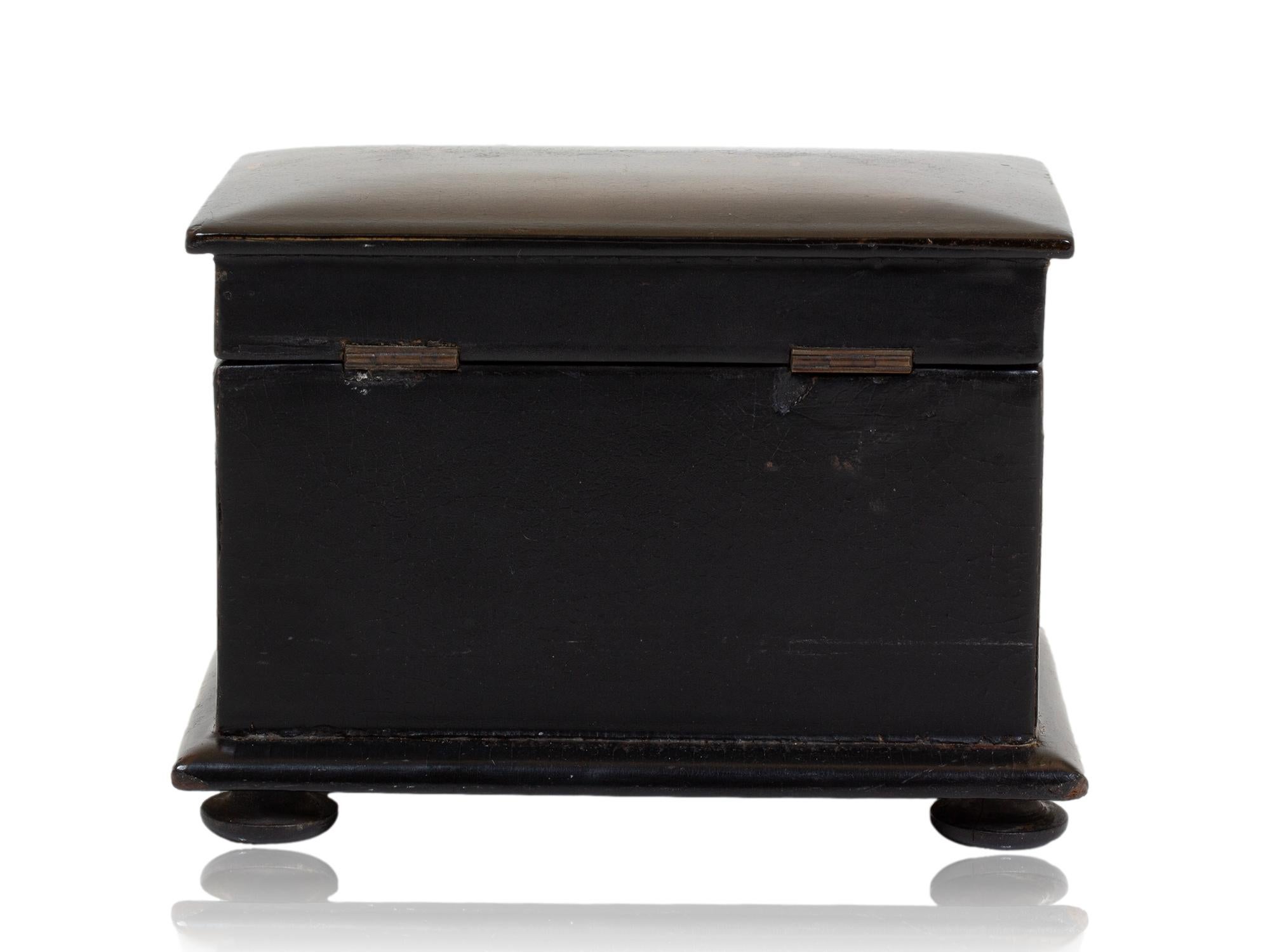 XIXe siècle Boîte à thé victorienne en papier mâché en vente