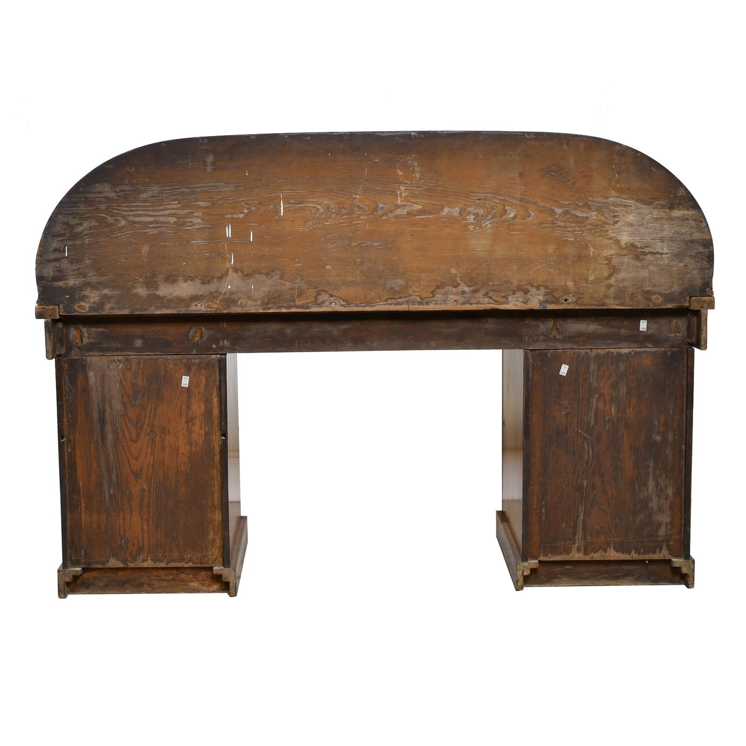 English Victorian Pedestal Base Sideboard in Mahogany, circa 1850 For Sale 1
