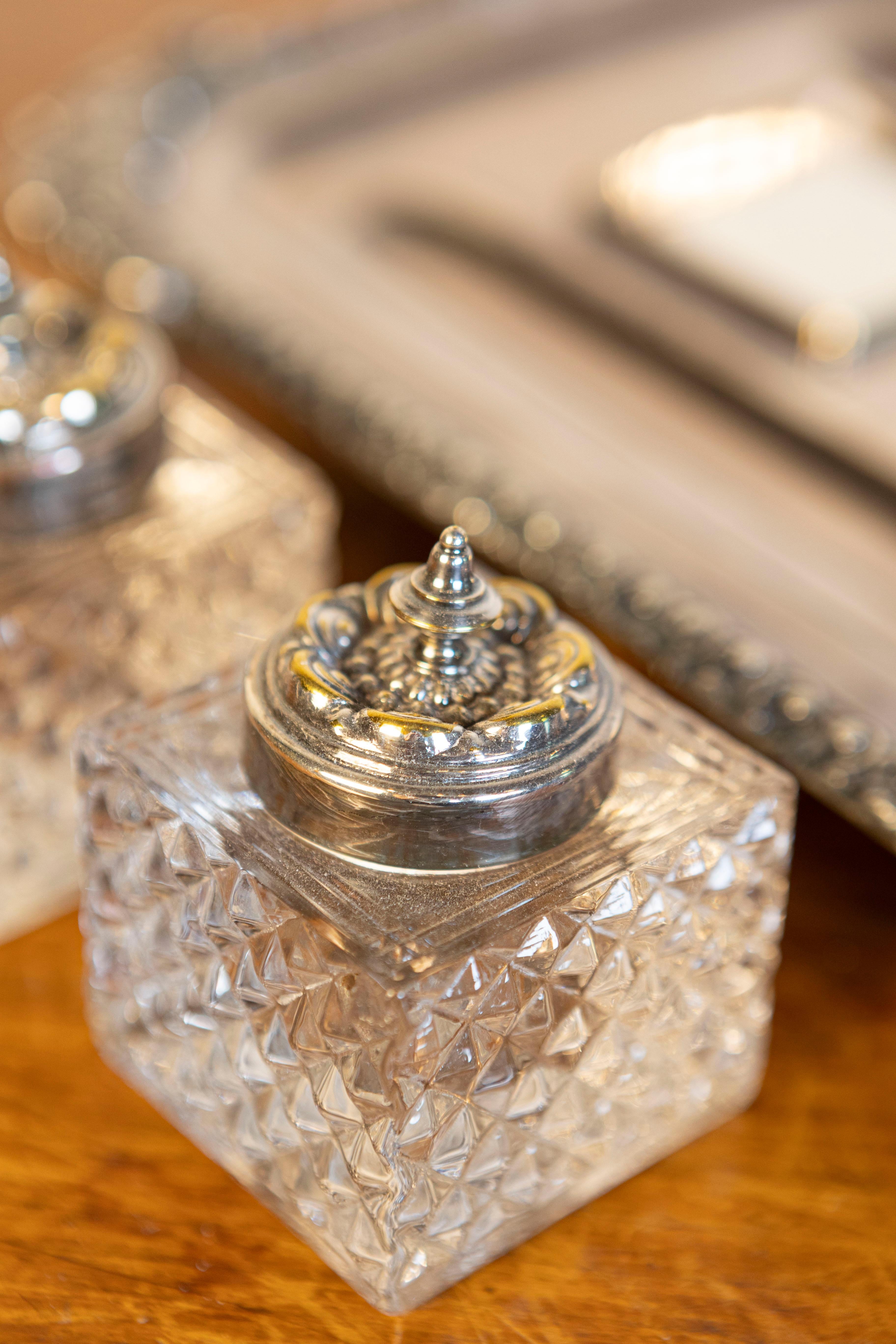 English Victorian Period 1890s Stamped Silver Inkstand with Crystal Inkwells For Sale 2