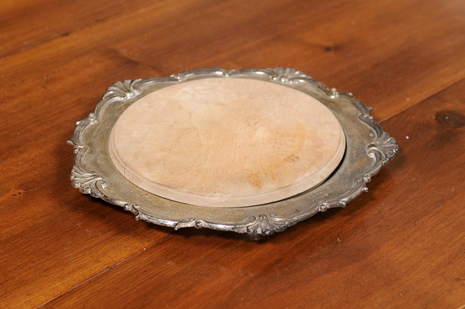 English Victorian Period 19th Century Silver Bread Board with Scalloped Edges For Sale 5