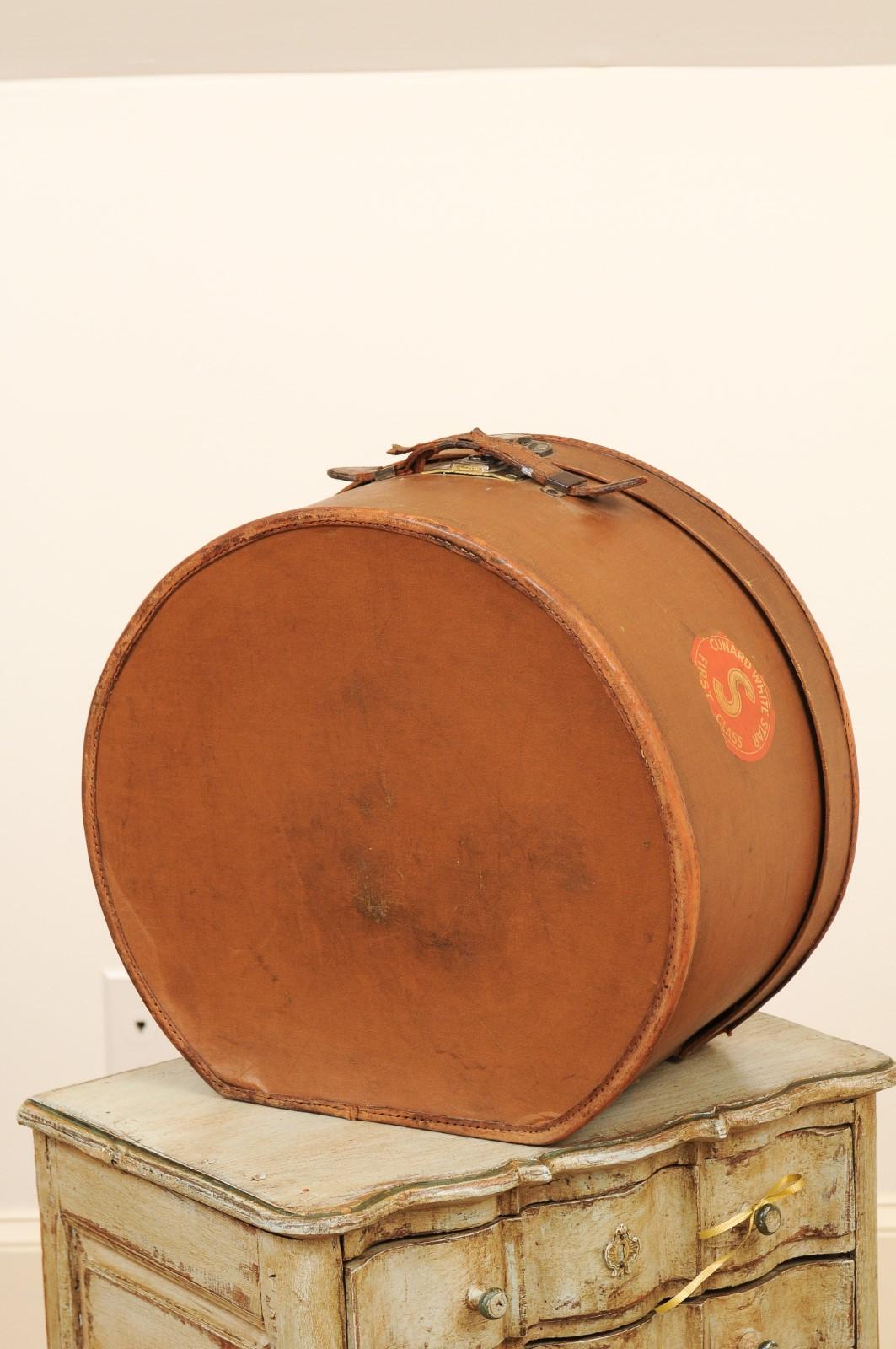 English Victorian Period First Class Travel Leather Hat Box, circa 1850 1