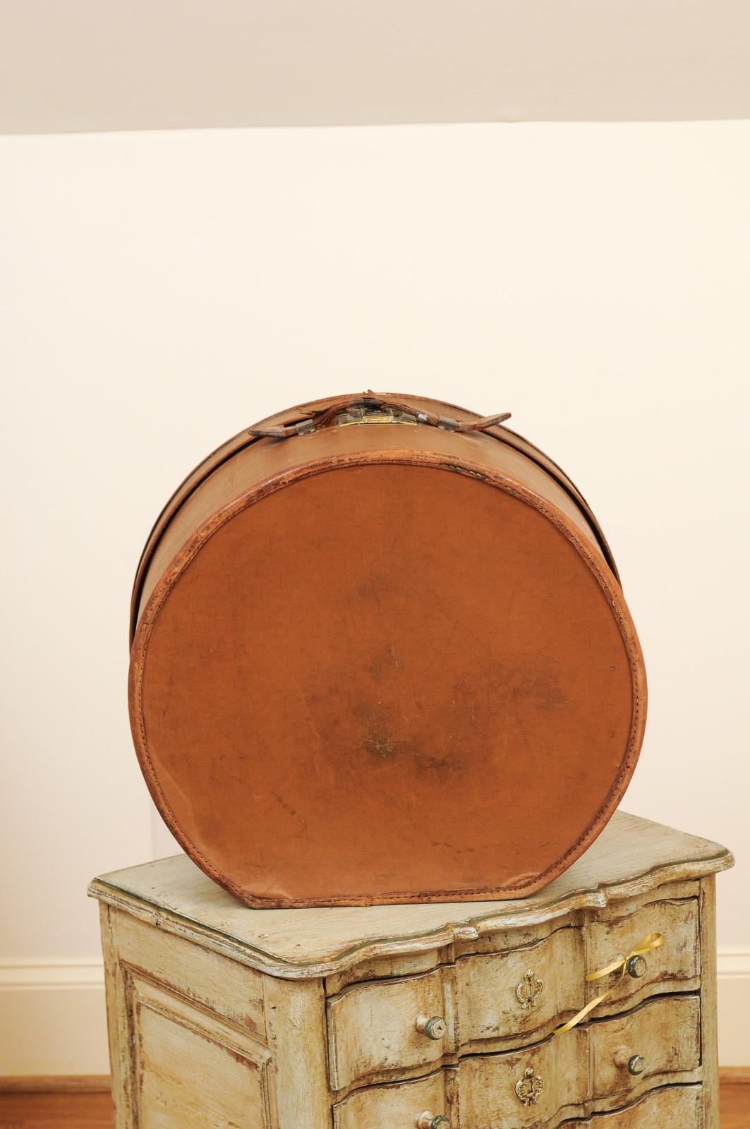 English Victorian Period First Class Travel Leather Hat Box, circa 1850 2