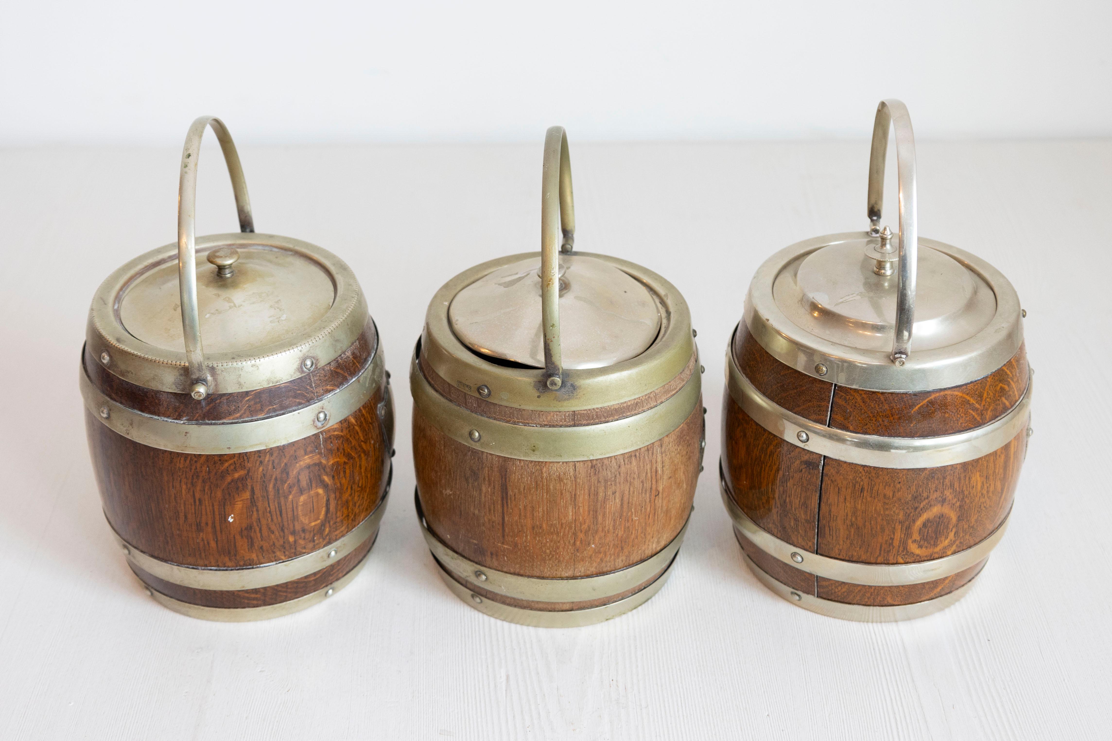Brass English Victorian Period Late 19th Century Oak Lidded Biscuit Barrel with Shield For Sale