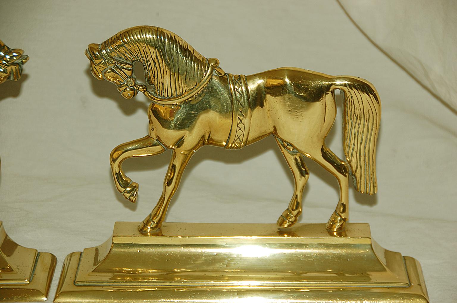 English Victorian Period Pair of Brass Horse Doorstops In Good Condition In Wells, ME