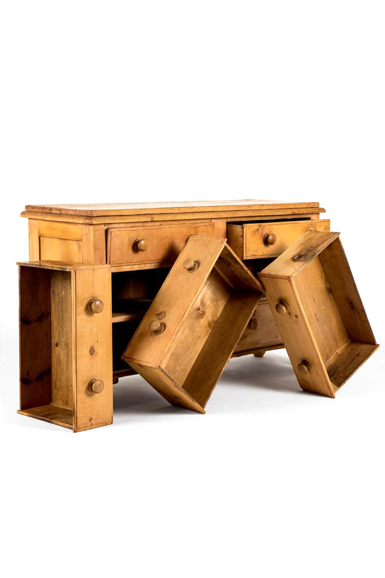 Britannico Base per comò in pino vittoriano inglese in vendita