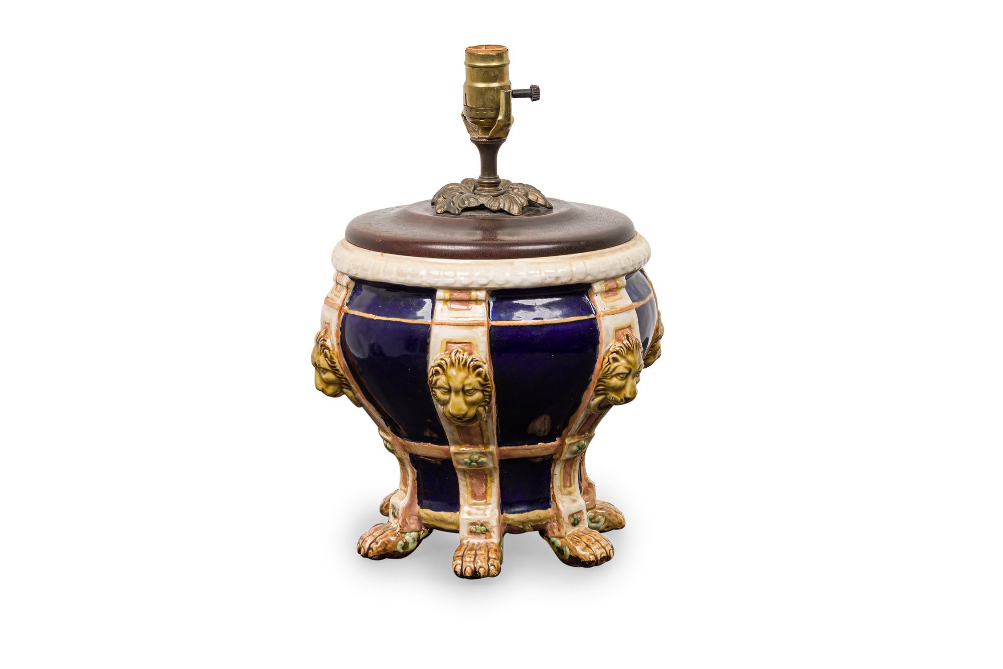 British English Victorian Porcelain Minton Urn Lamp For Sale