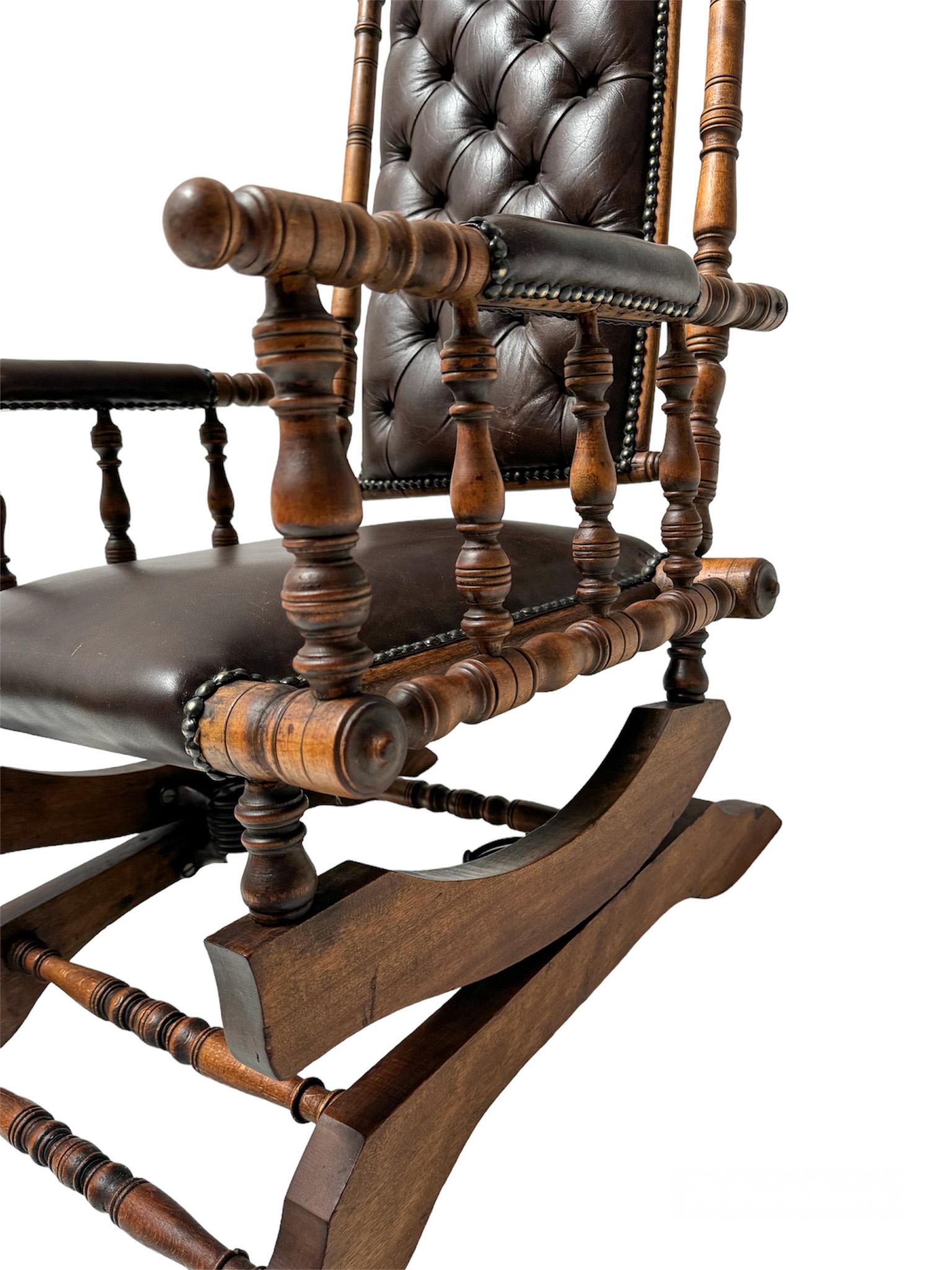 English Victorian Rocking Chair with Leather Upholstery, 1890s For Sale 3