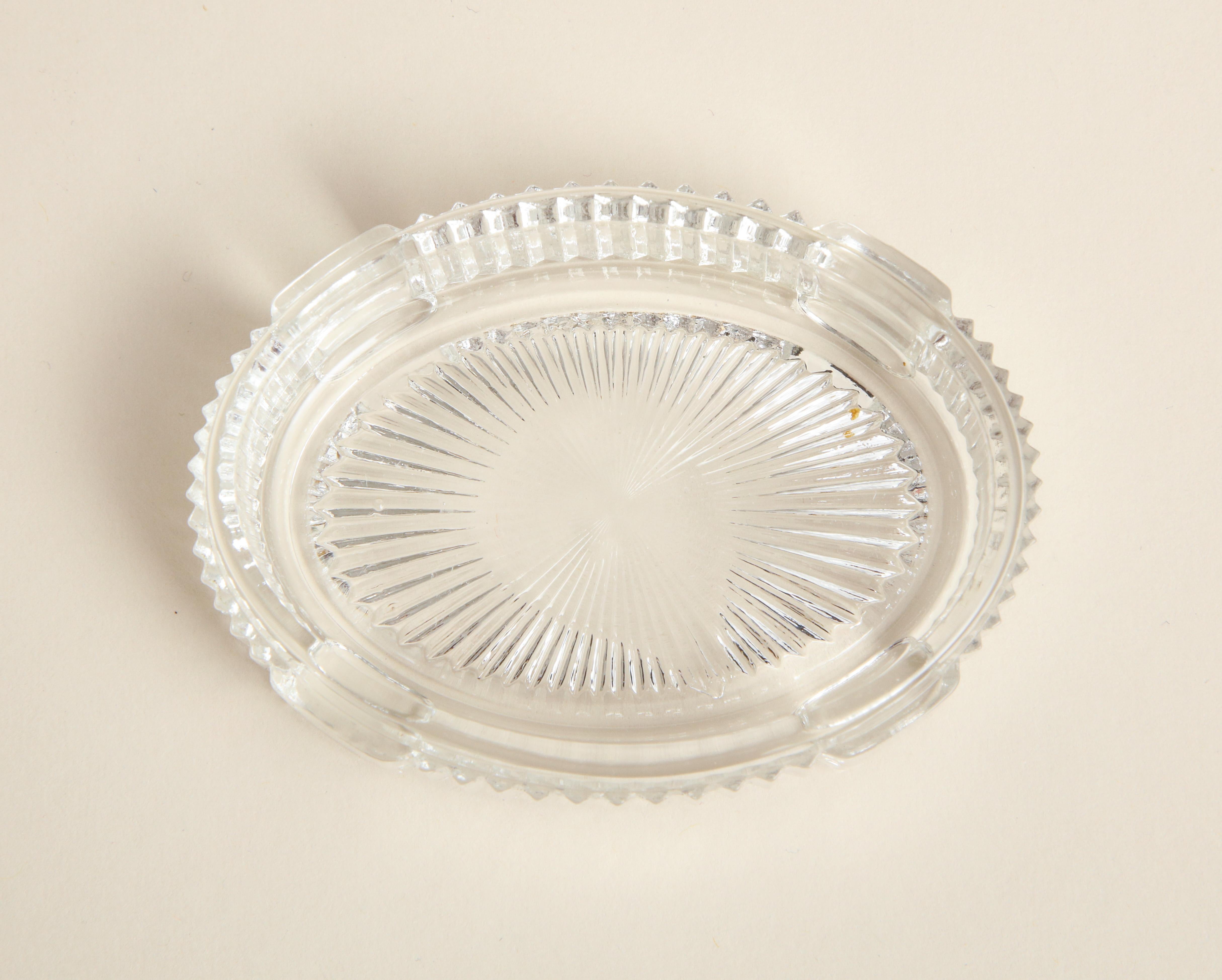 English Victorian Set of 3 Vanity Jars For Sale 6