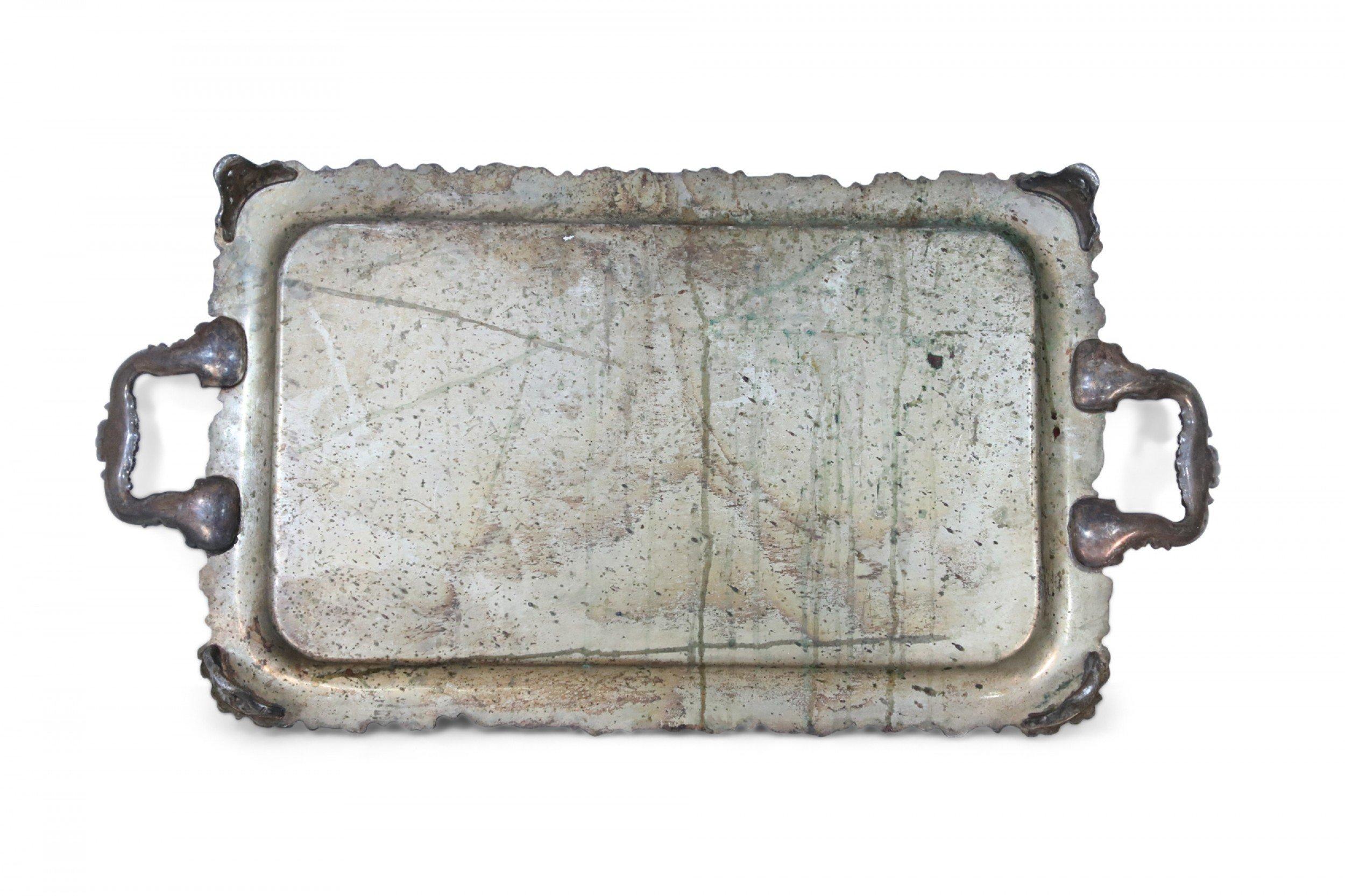 Vassoio da portata inglese vittoriano in argento inciso con patina in vendita 11