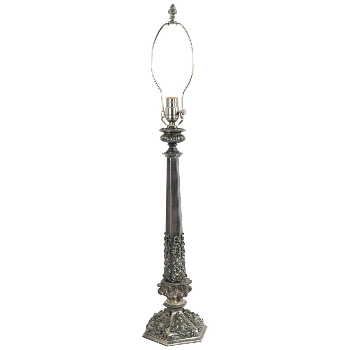 Lampe de bureau anglaise victorienne en métal argenté en vente