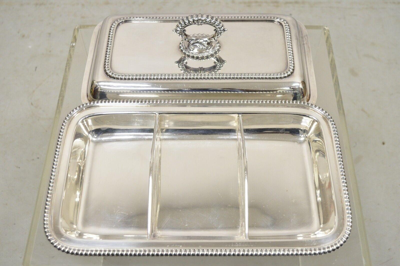 English Victorian Silver Plated Lidded Serving Platter Tray Vegetable Dish In Good Condition For Sale In Philadelphia, PA