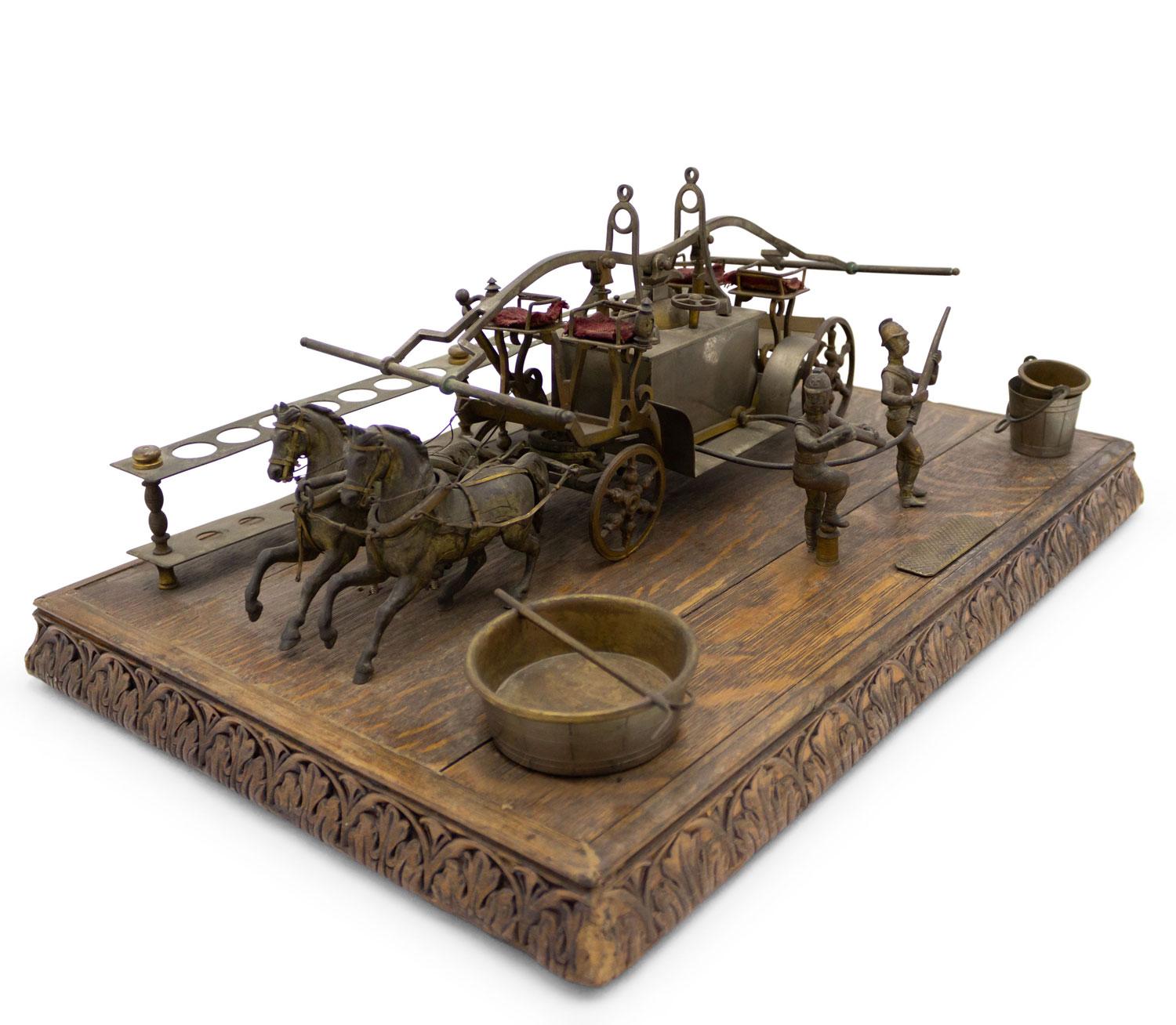 English Victorian Smoking Stand with Carriage Figure In condizioni buone in vendita a Queens, NY