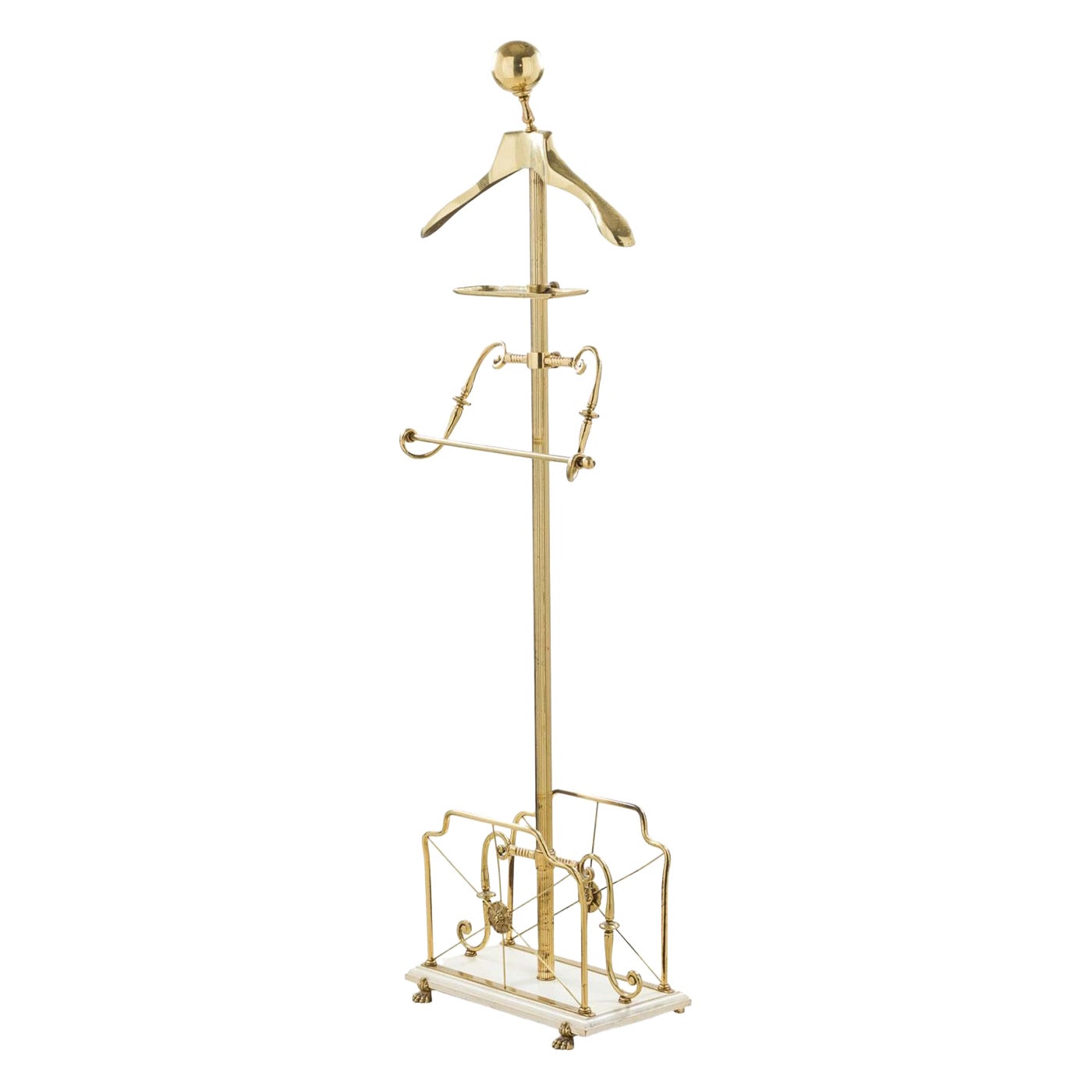 English Victorian-Style Brass and Beige Wood Valet Stand en venta