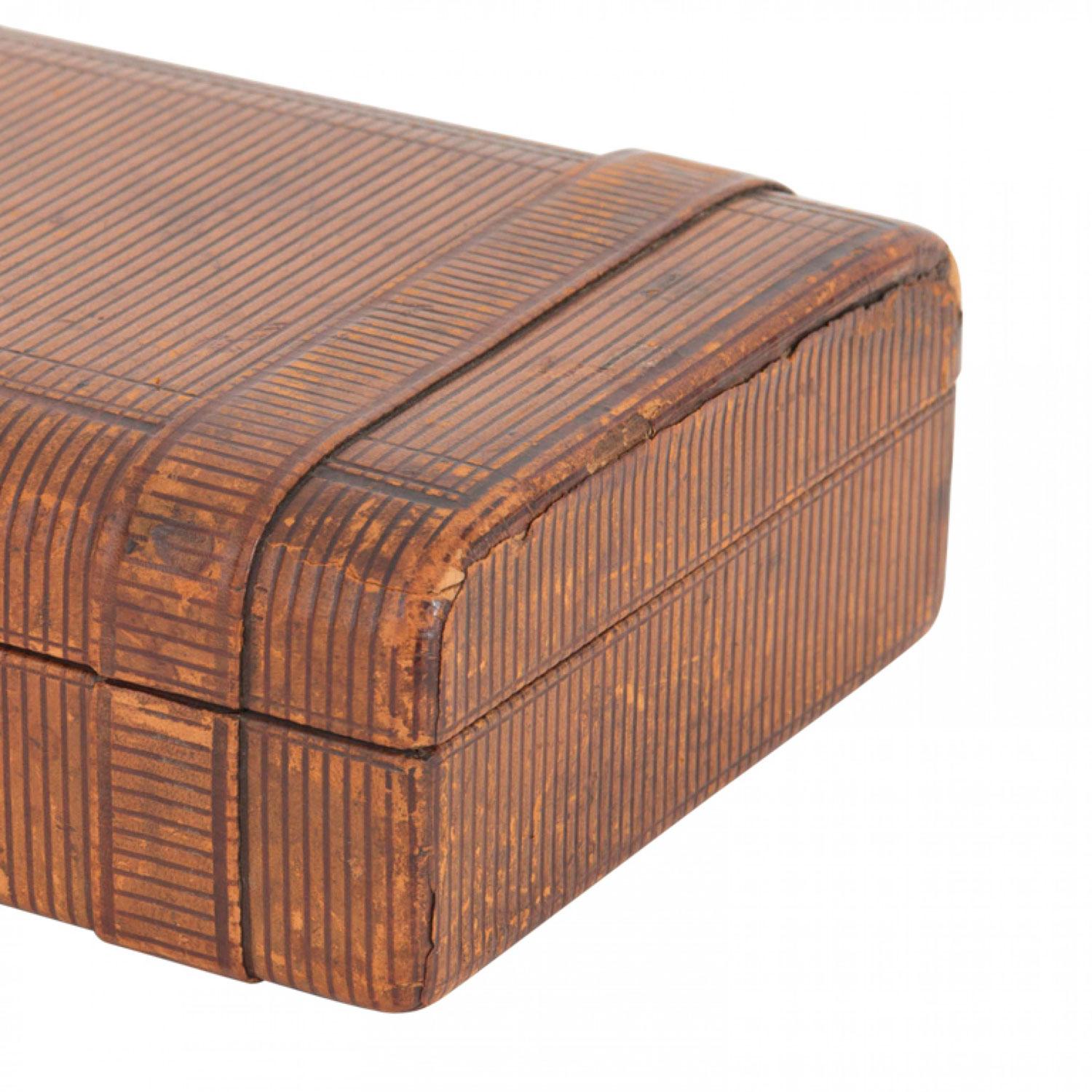 Scatola in pelle marrone in stile vittoriano inglese In condizioni buone in vendita a Queens, NY