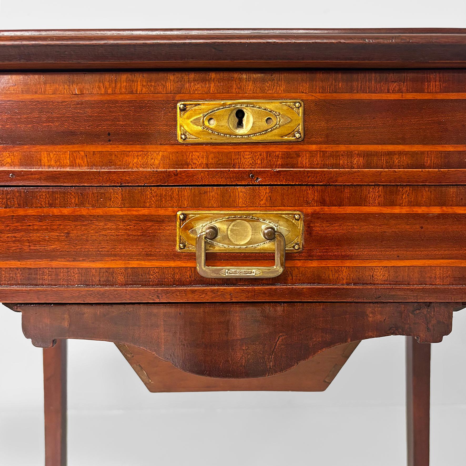 Console anglaise de style victorien en bois avec miroir et tiroirs, années 1930 en vente 7