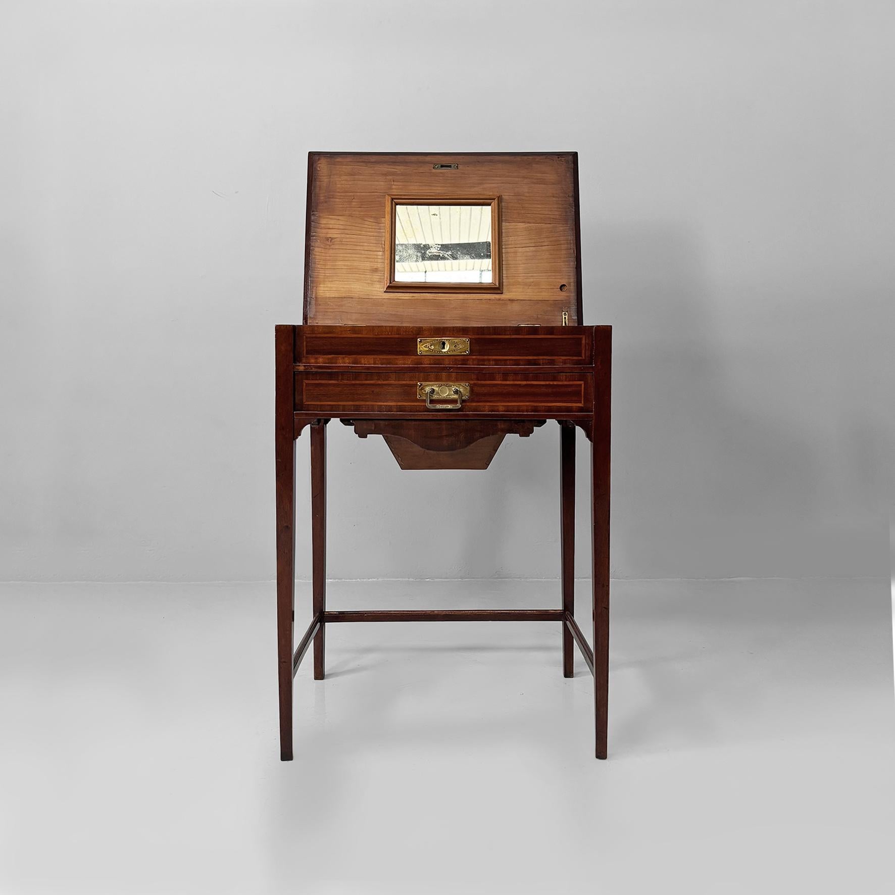 Console anglaise de style victorien en bois avec miroir et tiroirs, années 1930 Bon état - En vente à MIlano, IT