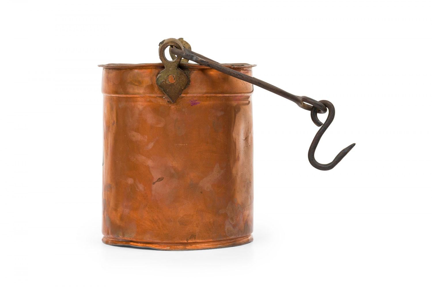 Colonial britannique Seau à charbon en cuivre de style anglais victorien en vente