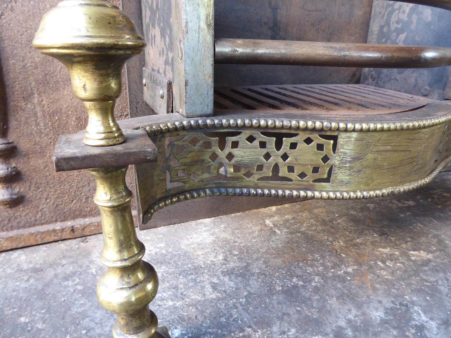 20th Century English Victorian Style Fireplace Grate, Fire Grate