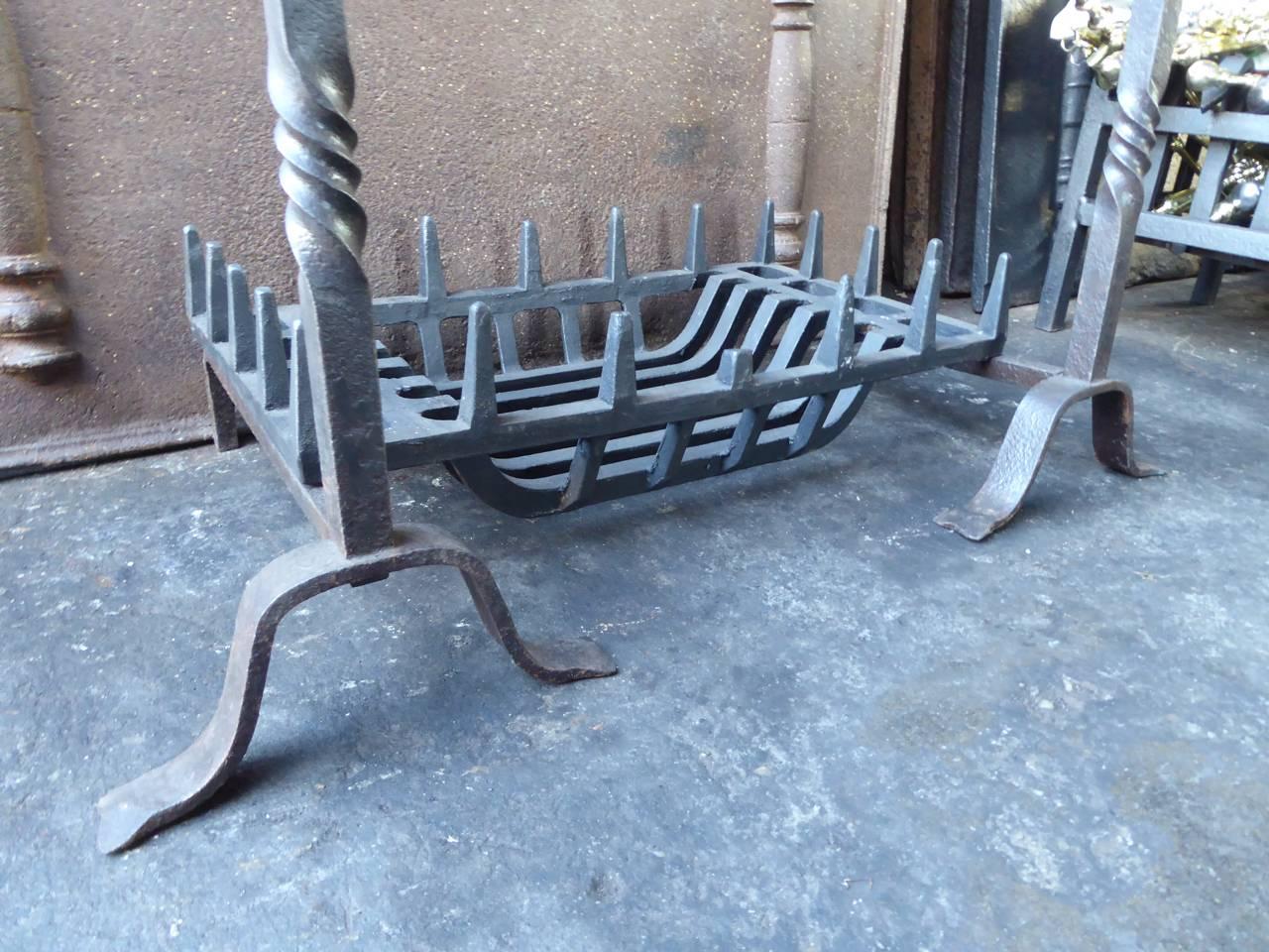 20th Century English Victorian Style Fireplace Grate or Fire Grate