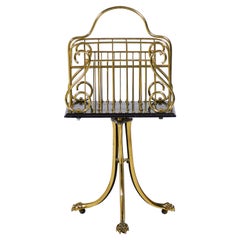 Stand pour revues et livres en laiton à motif de lyre de style victorien anglais