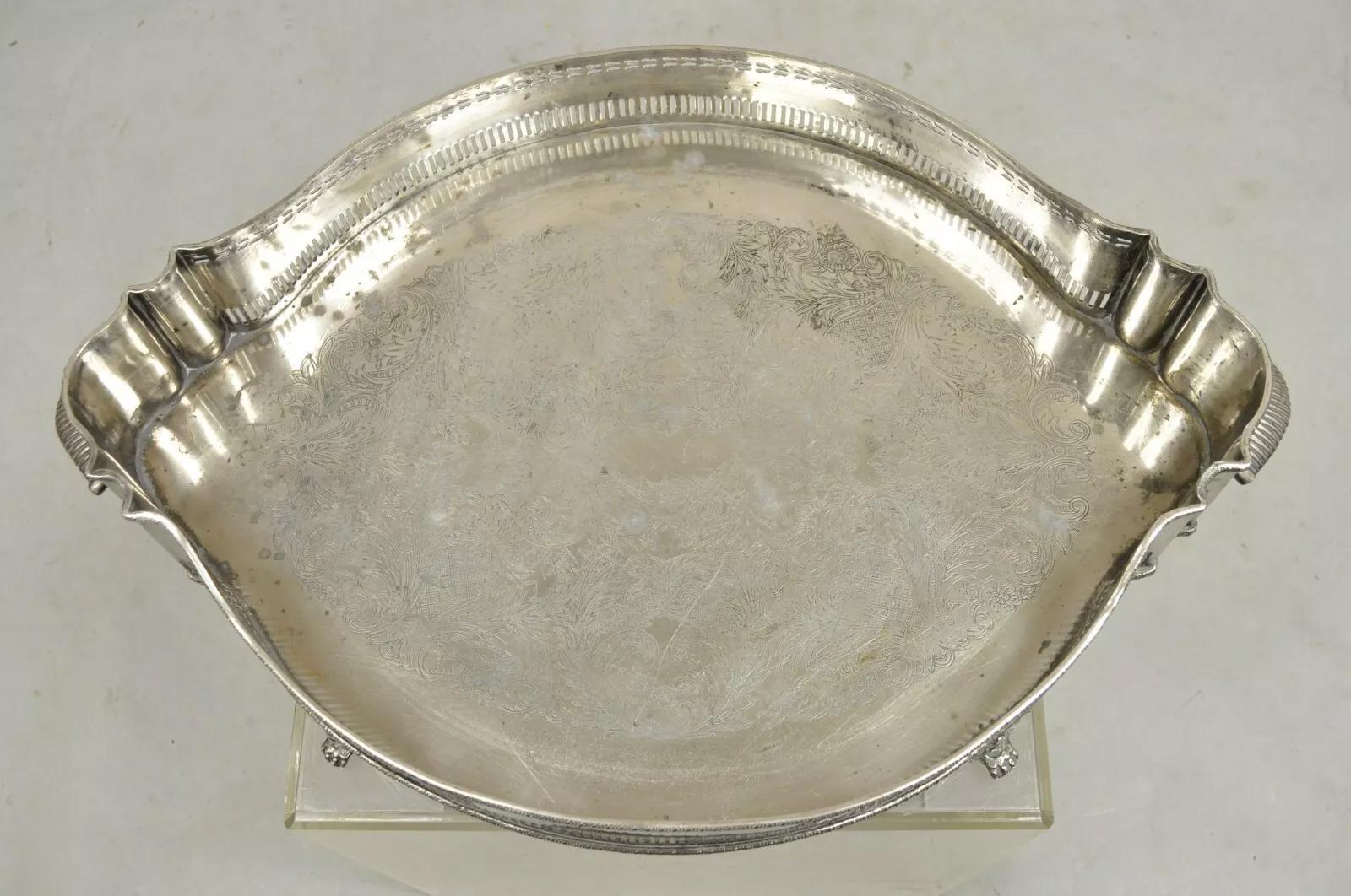 English Victorian Style Oval Raised Gallery Silver Plated Centerpiece Tray In Good Condition For Sale In Philadelphia, PA