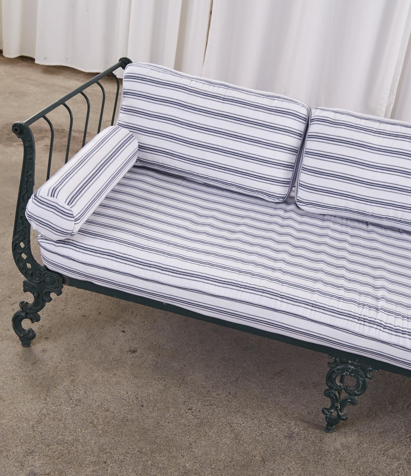 English Victorian Style Painted Iron Daybed Settee 5