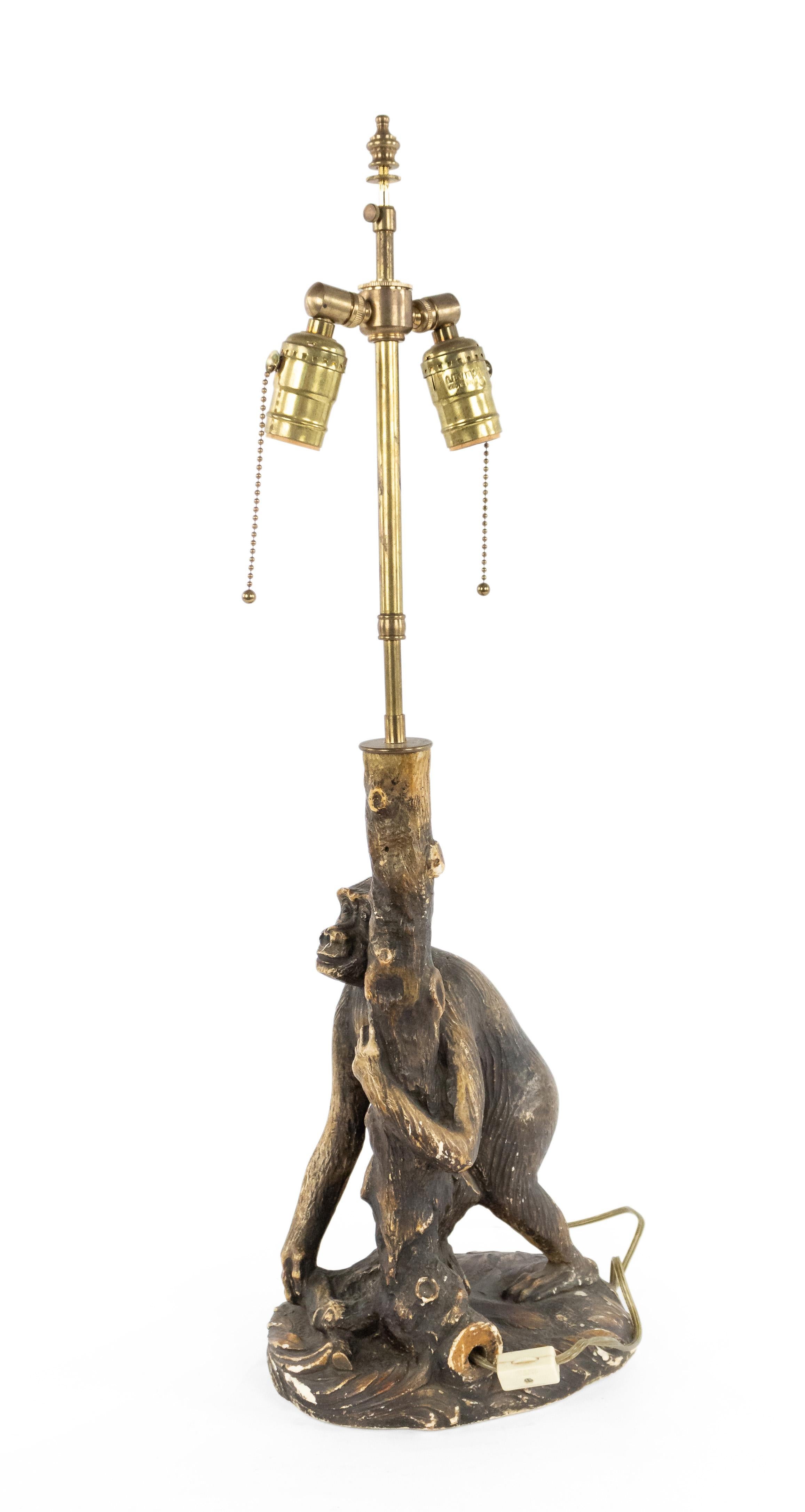 English Victorian Style Porcelain Monkey Table Lamp In Good Condition For Sale In New York, NY