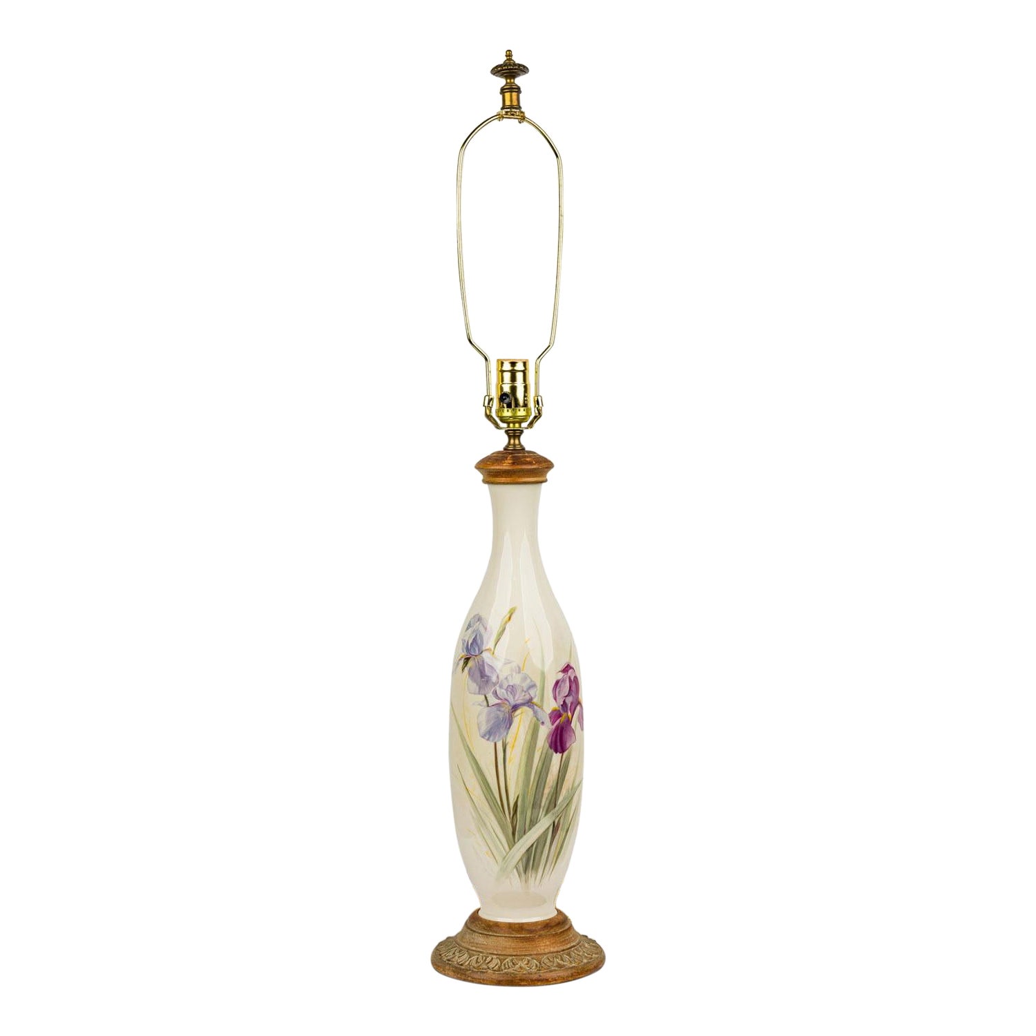 English Victorian style White Ceramic Purple Iris Motif Table Lamp en vente