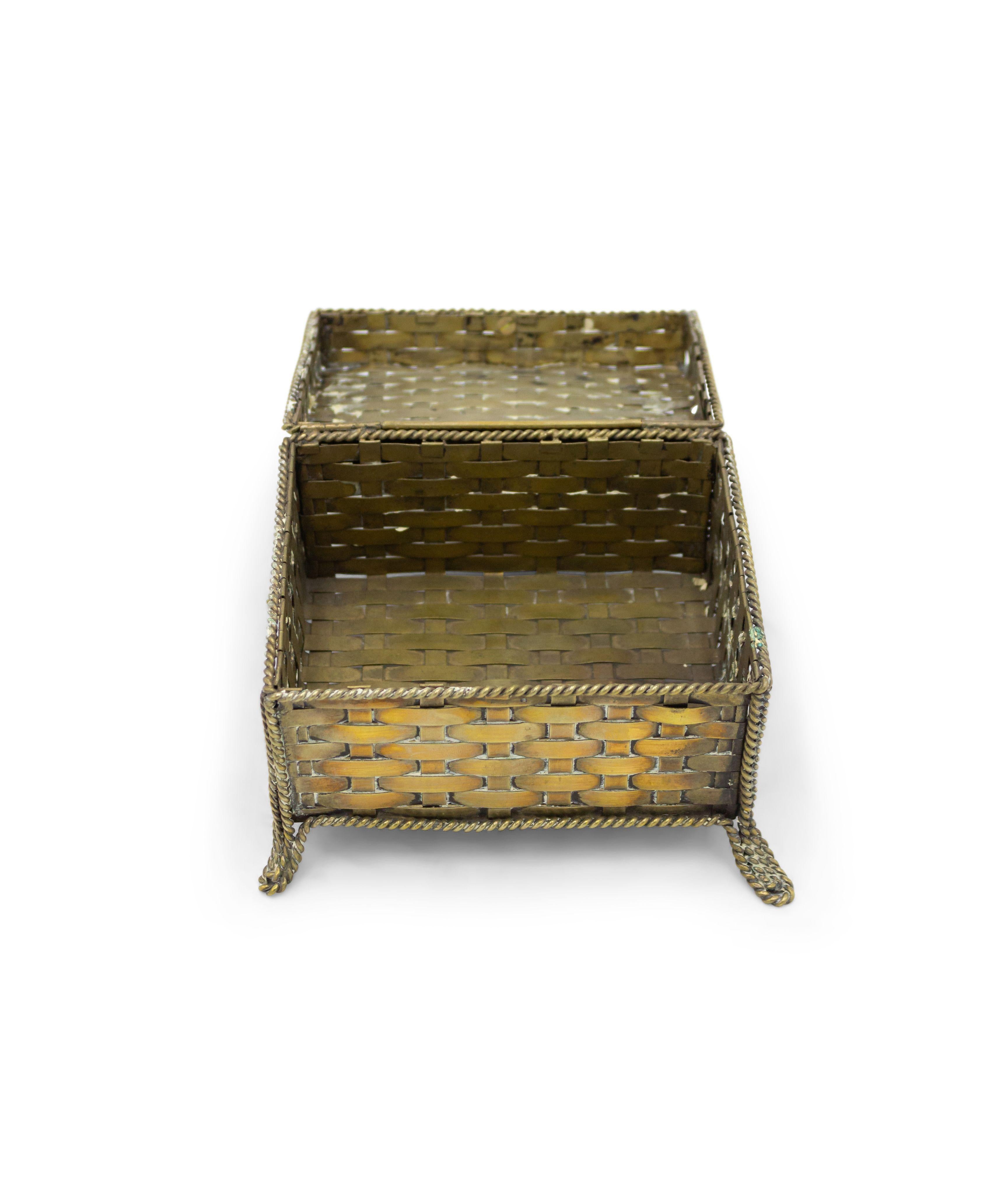 English Victorian Style Woven Brass Box In Good Condition For Sale In New York, NY