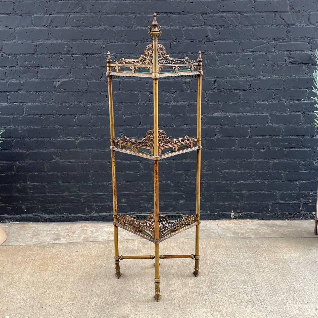 English Victorian Tier Brass & Glass Etagere Corner Shelf In Good Condition In Los Angeles, CA