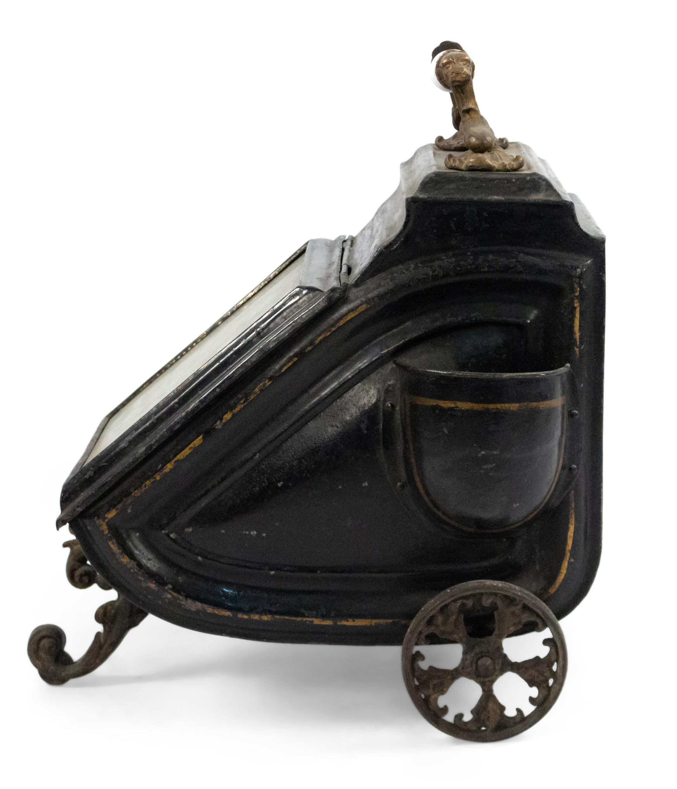 Verre opalin Bouteille de charbon victorienne anglaise en vente