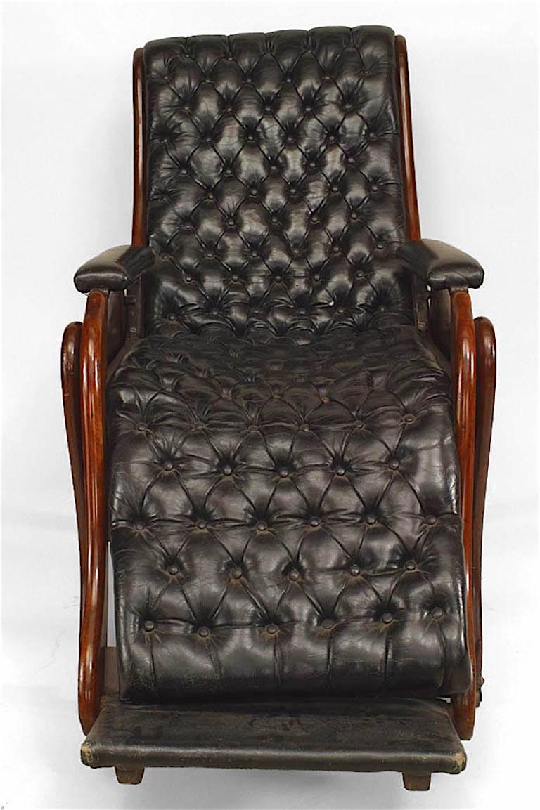Anglais Victorian Tufted Leather Reclining Easy Chair (fauteuil inclinable en cuir) en vente