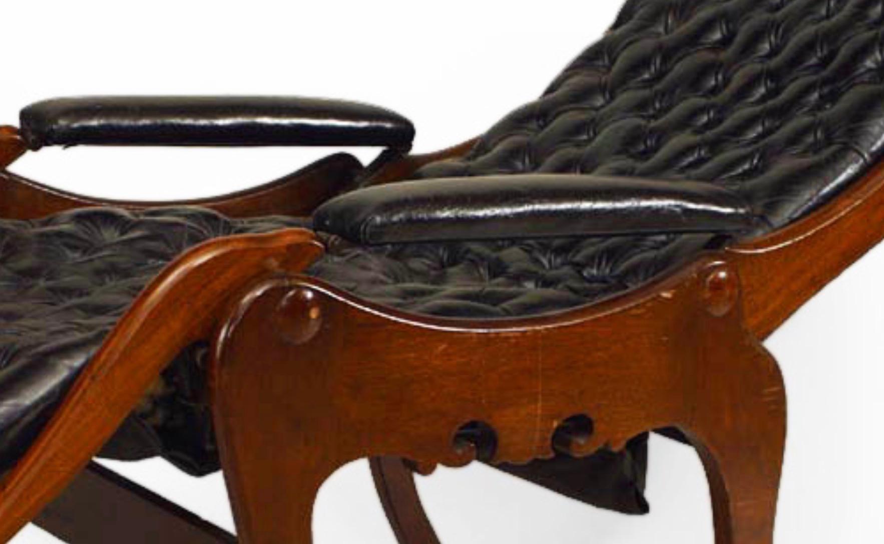 Victorian Tufted Leather Reclining Easy Chair (fauteuil inclinable en cuir) Bon état - En vente à New York, NY