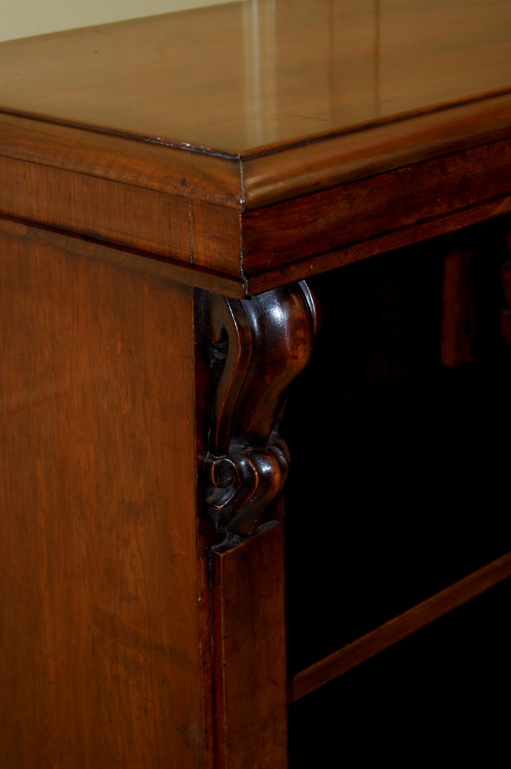 Late 19th Century English Victorian Walnut and Burl Walnut Bookcase Adjustable Shelves 