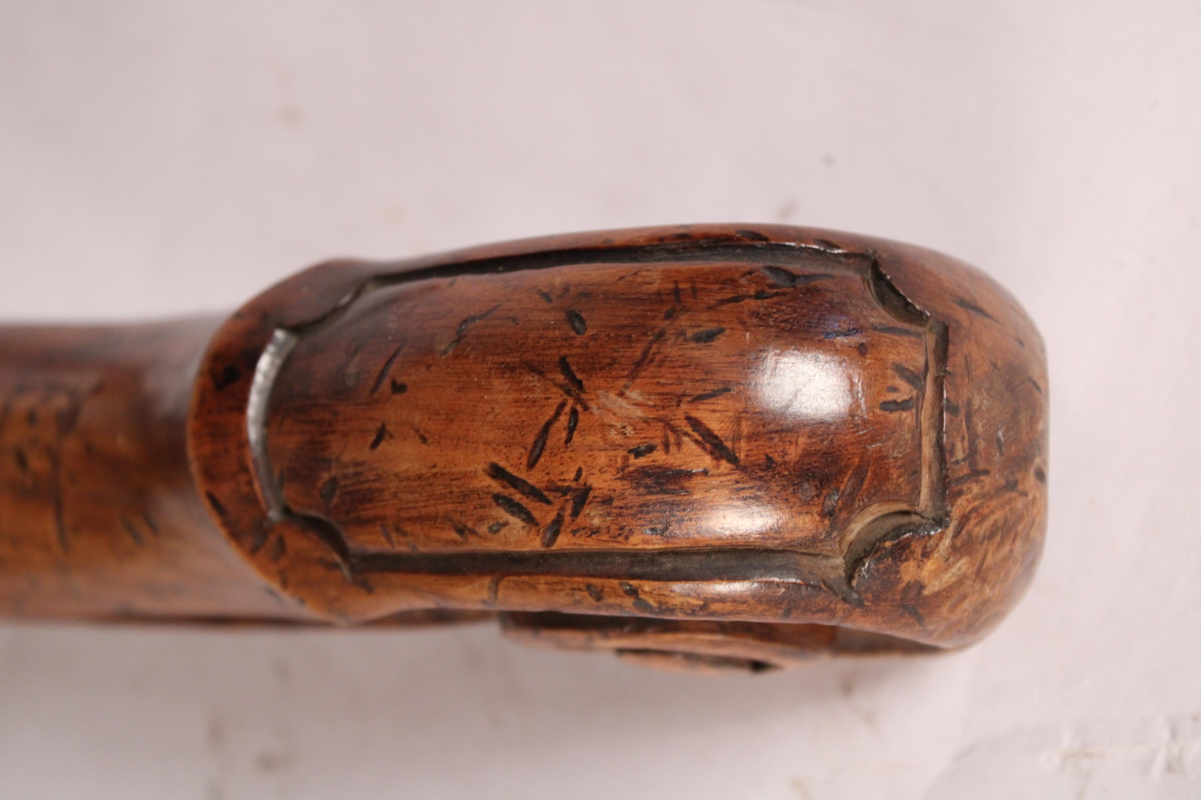 English Victorian Walnut and Burl Walnut Center / Games Table For Sale 5