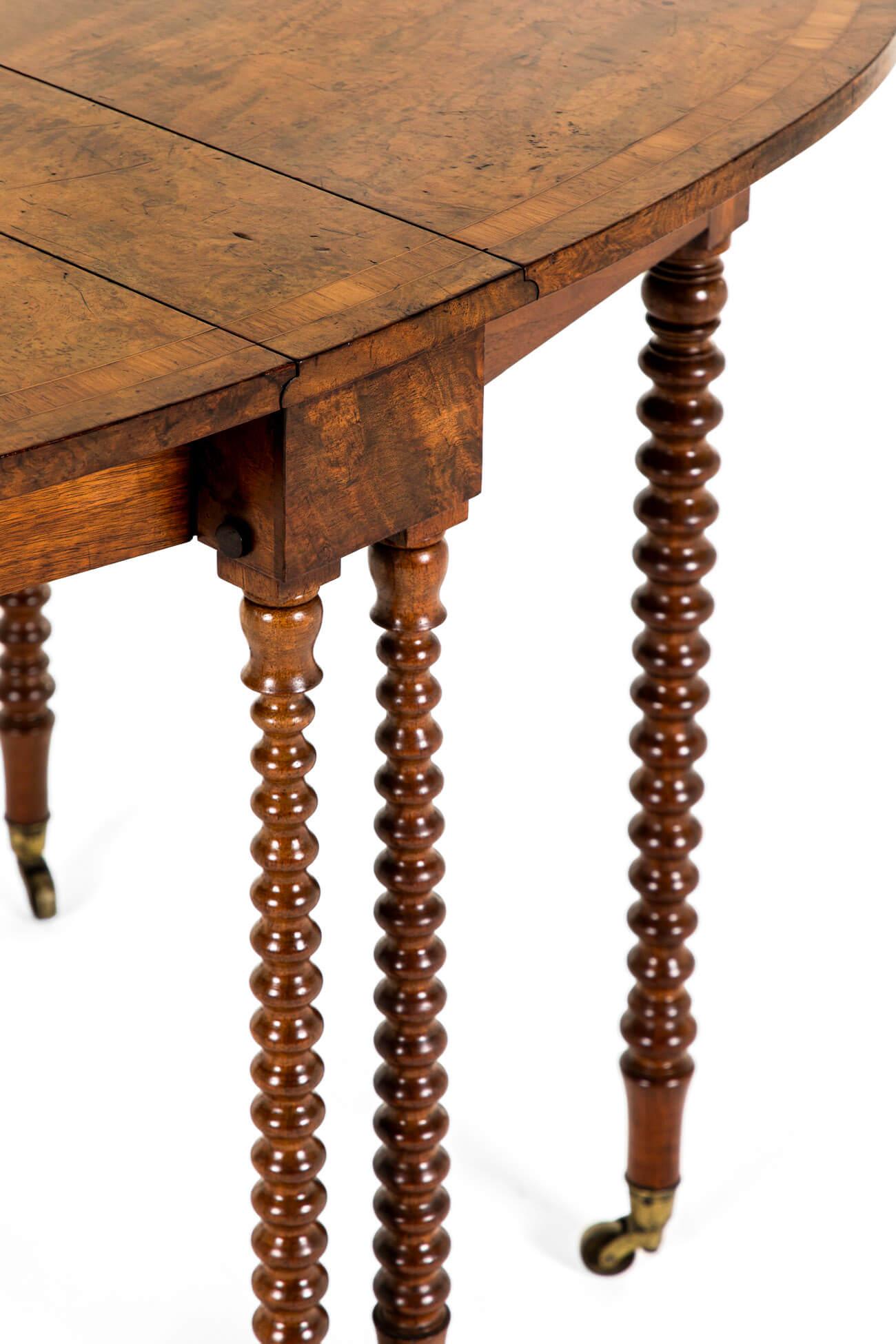 English Victorian Walnut Sutherland Table For Sale 10