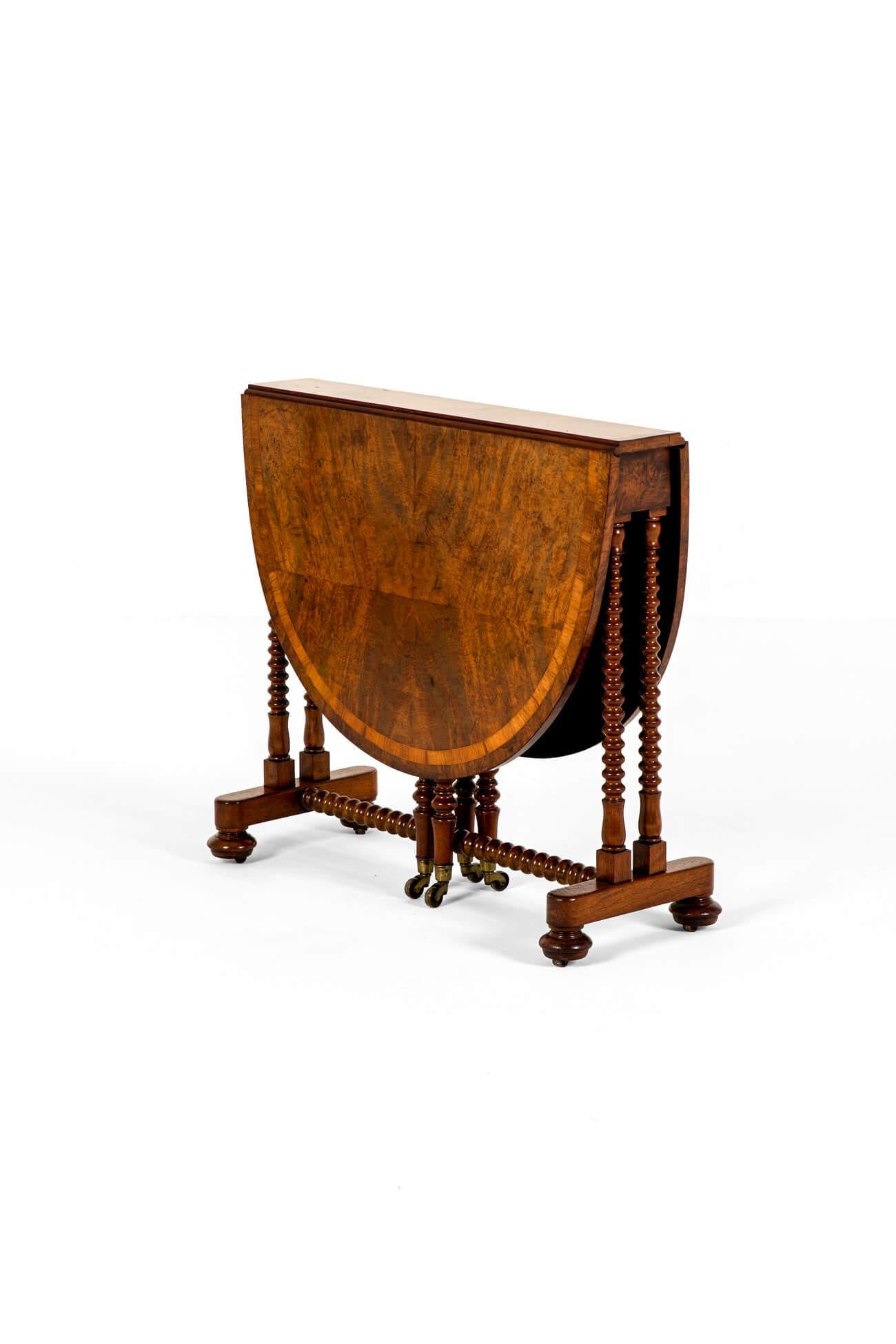 British English Victorian Walnut Sutherland Table For Sale