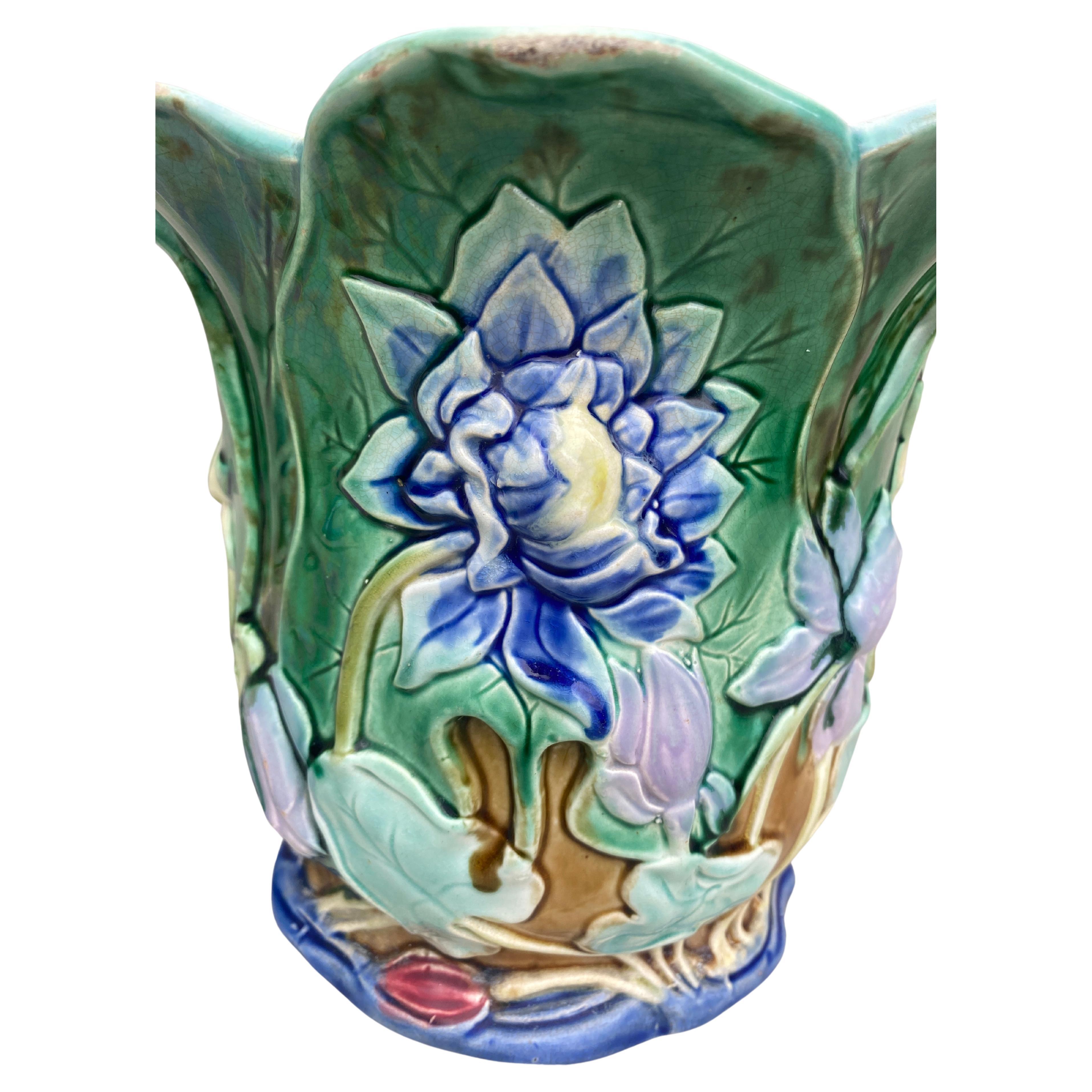 Late 19th Century English Victorian Majolica Water Lily Jardinière, circa 1880 For Sale